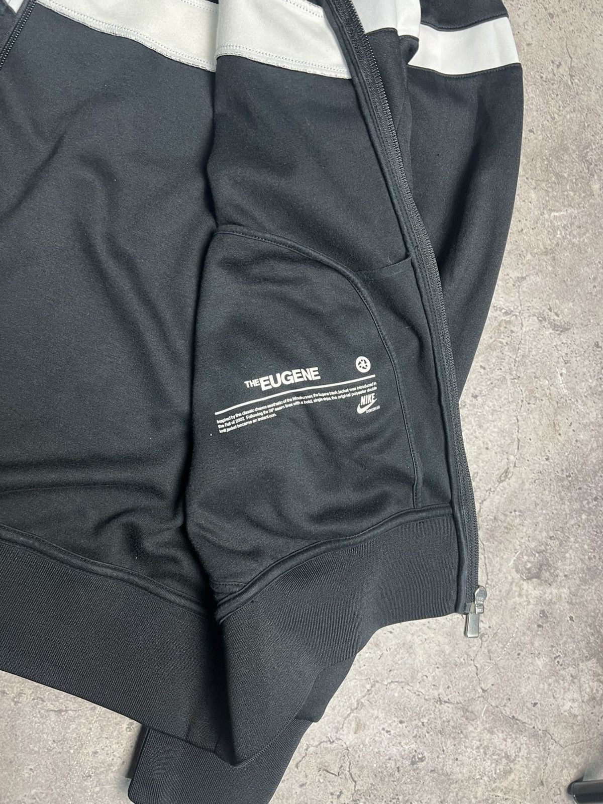 Nike Juventus Nike full zip bomber logo black Size US L / EU 52-54 / 3 - 7 Thumbnail