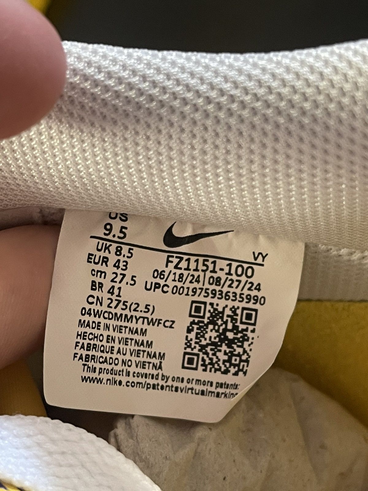 Nike Size 9.5 - Air Force 1 Kobe Bryant Lakers Home Brand New Size US 9.5 / EU 42-43 - 11 Thumbnail