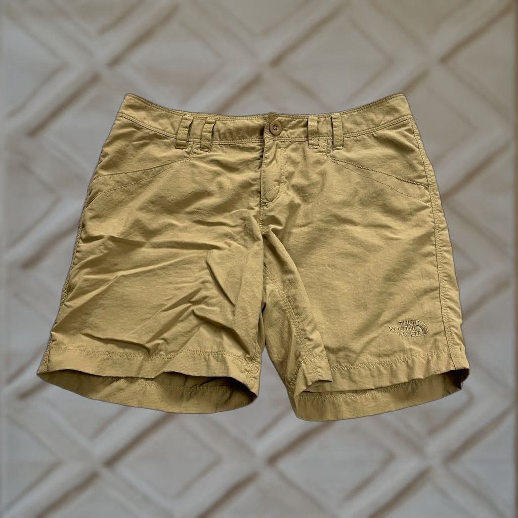 The North Face The North Face Bermuda Shorts Womens 4 Brown Nylon Mid Rise Casual Outdoor 30x6 Size 27" / US 4 / IT 40 - 1 Thumbnail