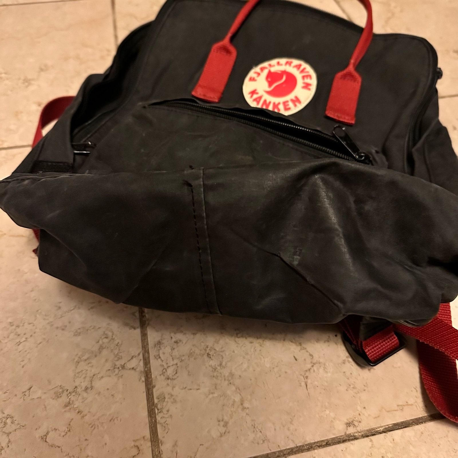 Fjallraven Fjallraven Kanken Classic Backpack Black Red Outdoor Camping Size ONE SIZE - 6 Thumbnail