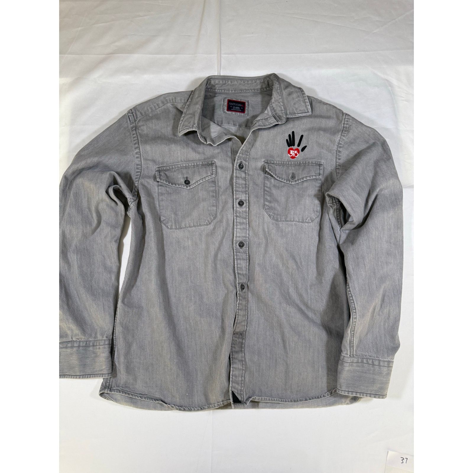 UNTUCKit UNTUCKit Men’s XL Button Down Gray Long Sleeve Embroidered Size US XL / EU 56 / 4 - 1 Thumbnail