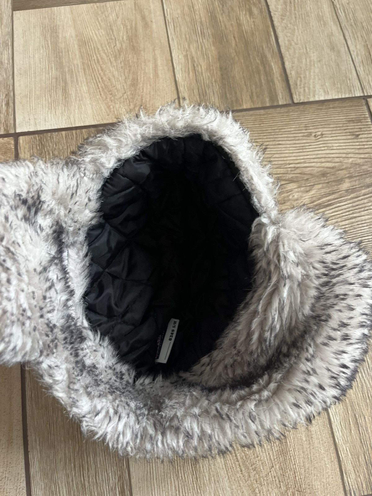 Vintage Vintage Y2k Ushanka Fuzzy Hat Fur Faux Size ONE SIZE - 3 Thumbnail