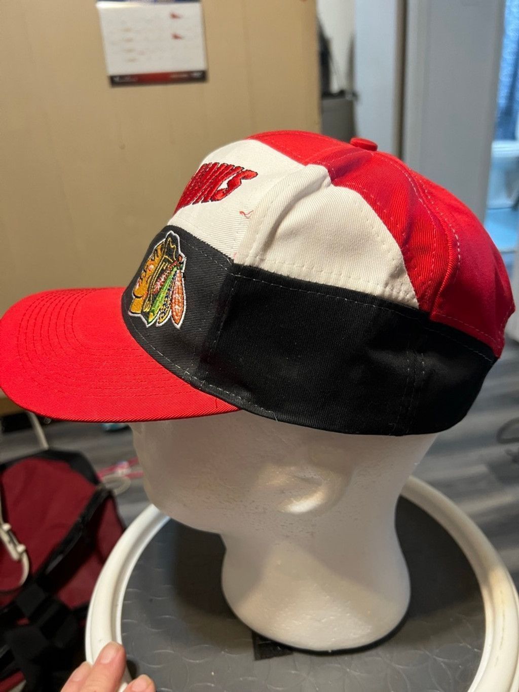 Logo 7 Men's Logo 7 Chicago Blackhawks One Size Red Black Hat Size ONE SIZE - 2 Thumbnail