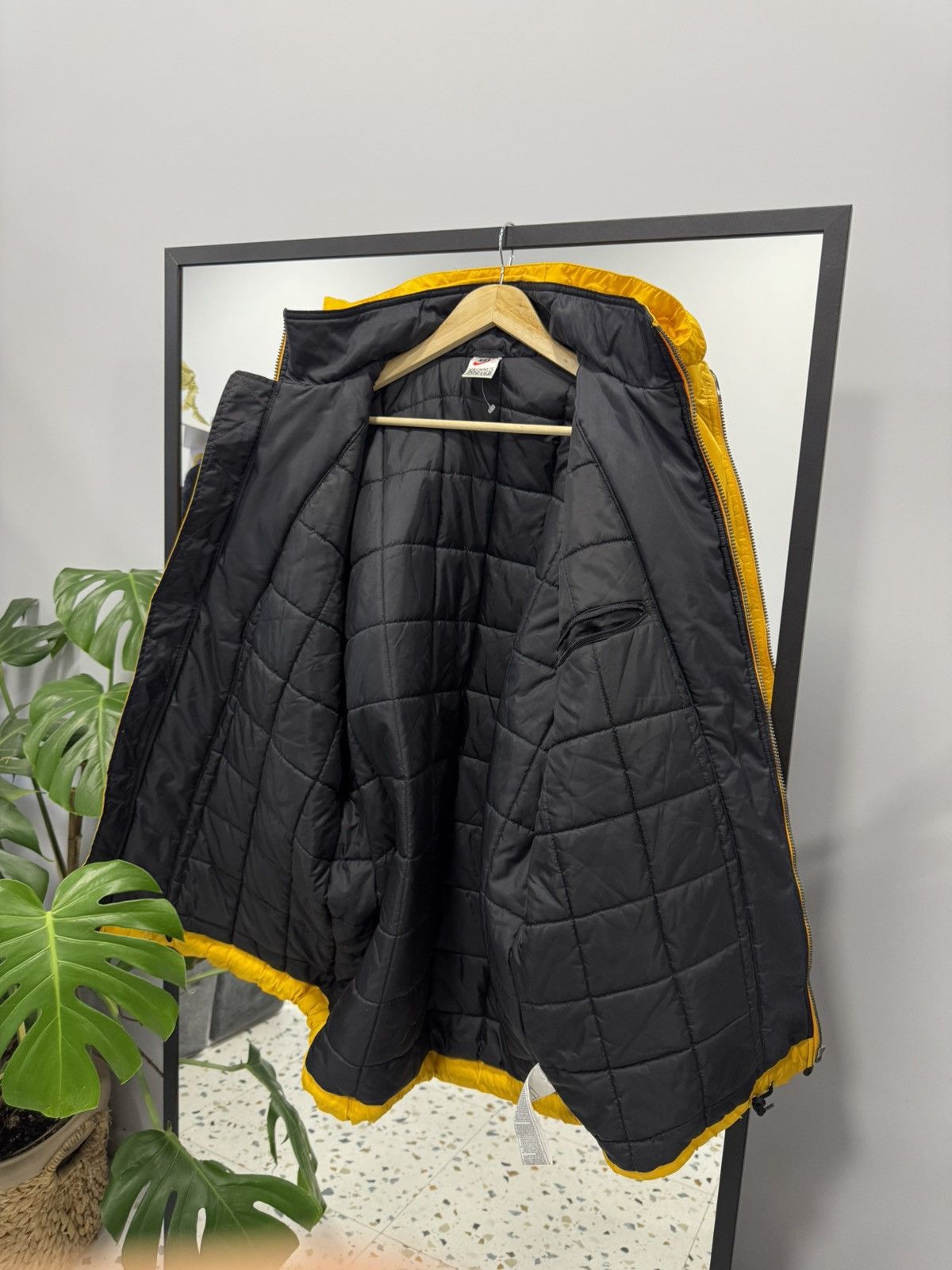 Nike Nike big logo yellow vintage jacket size M-L Size US M / EU 48-50 / 2 - 5 Thumbnail