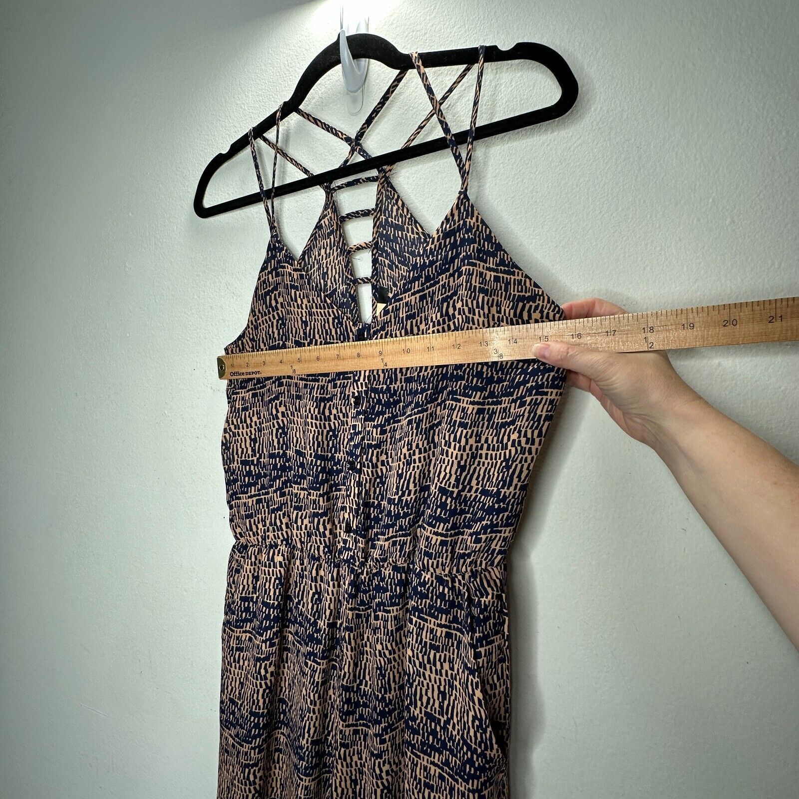 Other Fora Tan & Navy Button Strappy Wide Leg Jumpsuit Small Size 27" / US 4 / IT 40 - 14 Thumbnail