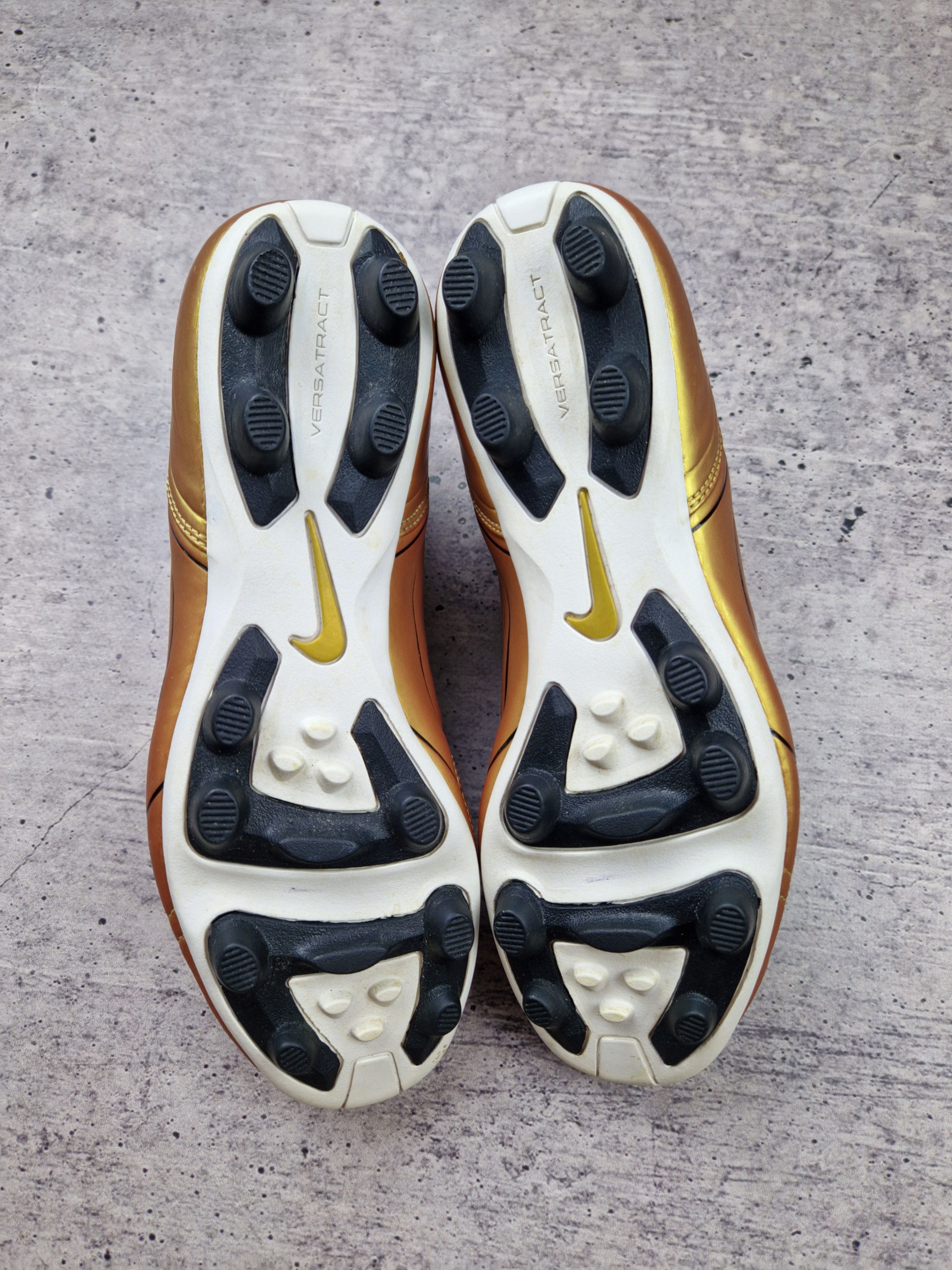 Nike Nike mercurial vapor R9 gold Football Boots- rare Size US 7 / EU 40 - 6 Thumbnail