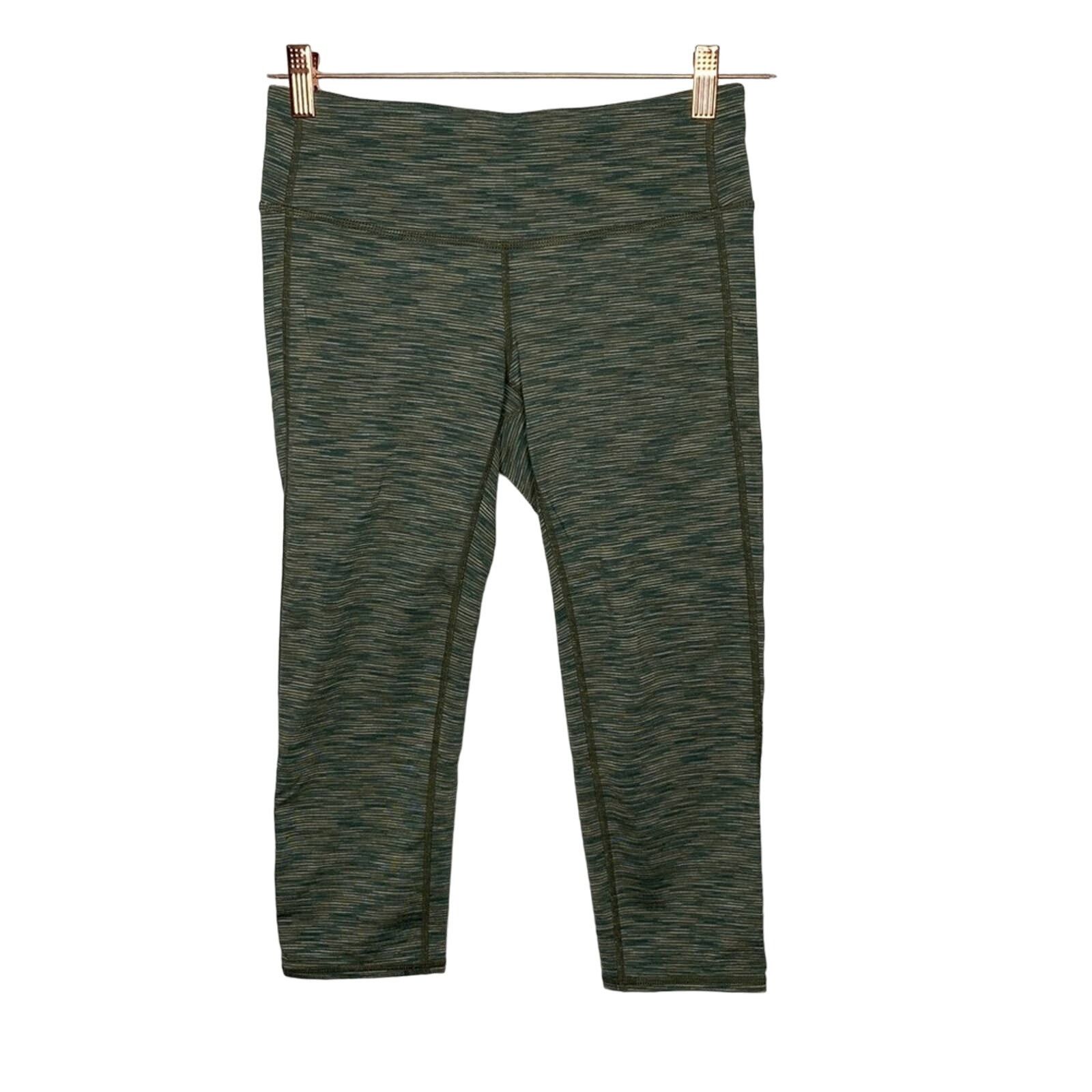 Athleta Athleta Green Chaturanga Cropped Legging Olive Green Small Size 26" / US 2 / IT 38 - 2 Thumbnail