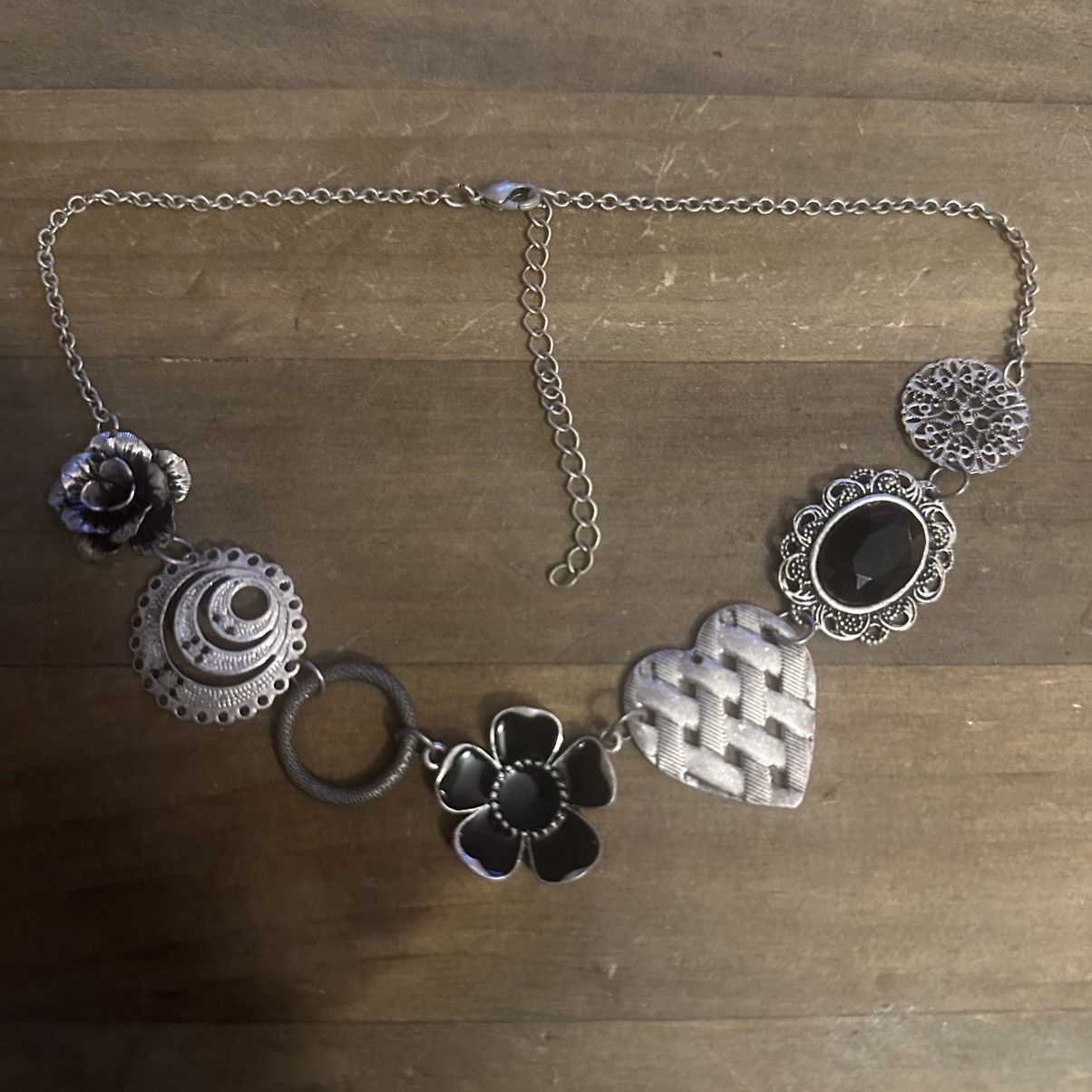 Other Silver tone charm link necklace Size ONE SIZE - 8 Thumbnail