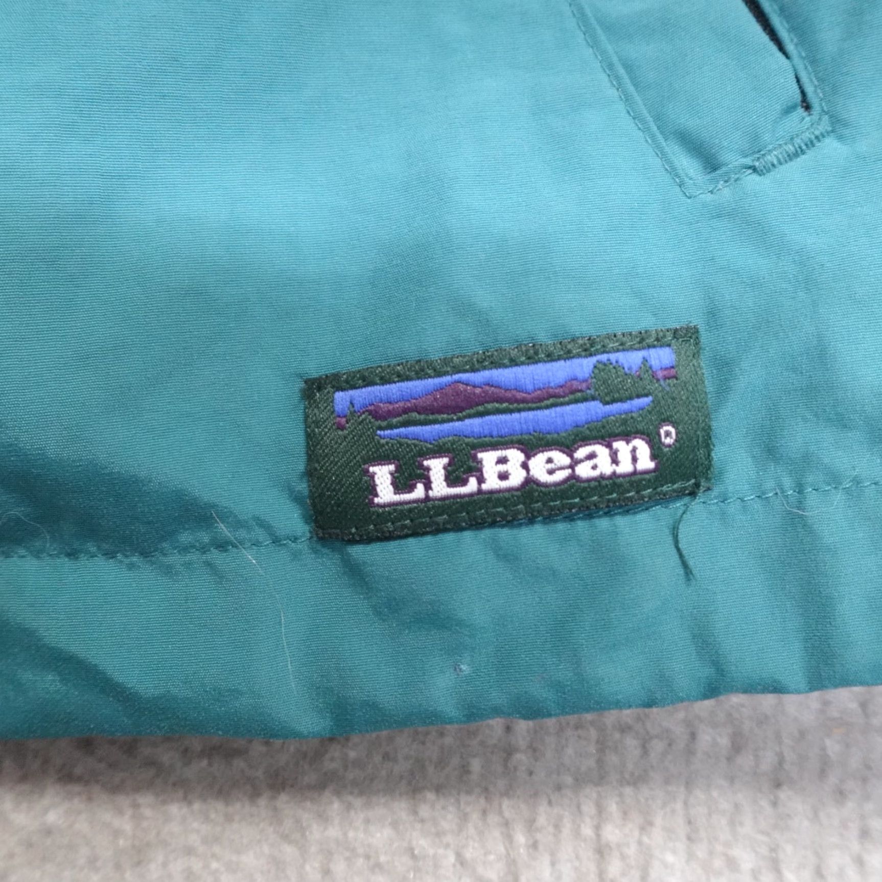 Vintage VINTAGE L.L.Bean Jacket Shirt Men Windbreaker Hooded Blue Size US L / EU 52-54 / 3 - 2 Thumbnail