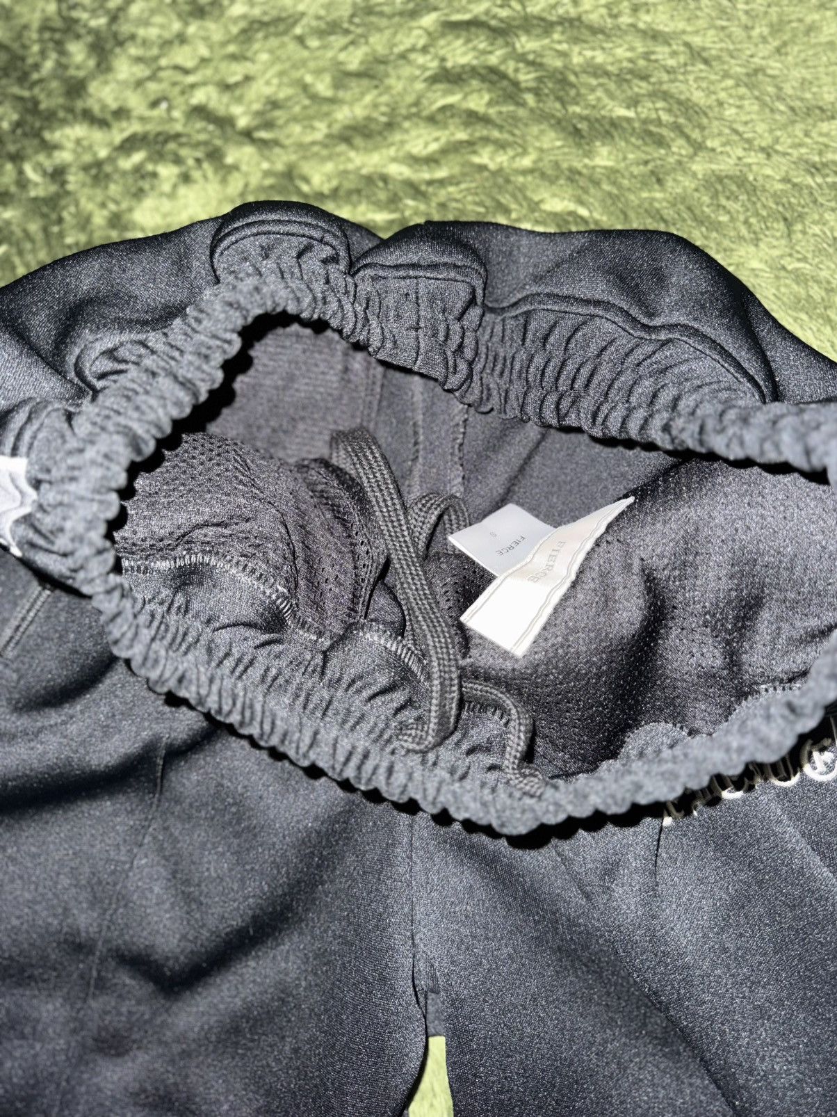 Japanese Brand [S] Fierce Embroidered Logo Playing Track Pants Black Size US 32 / EU 48 - 3 Thumbnail