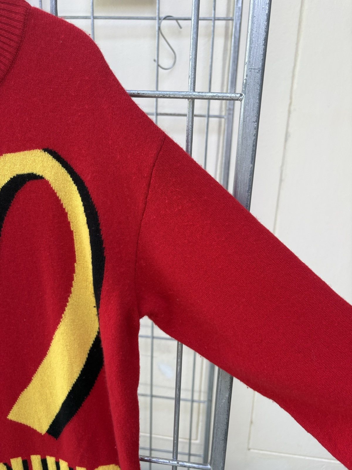 Moschino Moschino Couture McDonald's 2014 Jeremy Scott Sweater Size M / US 6-8 / IT 42-44 - 9 Thumbnail