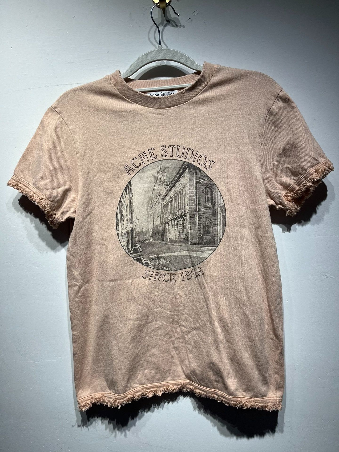 Acne Studios Acne Studios Printed T-Shirt XS Women Size XS / US 0-2 / IT 36-38 - 1 Thumbnail