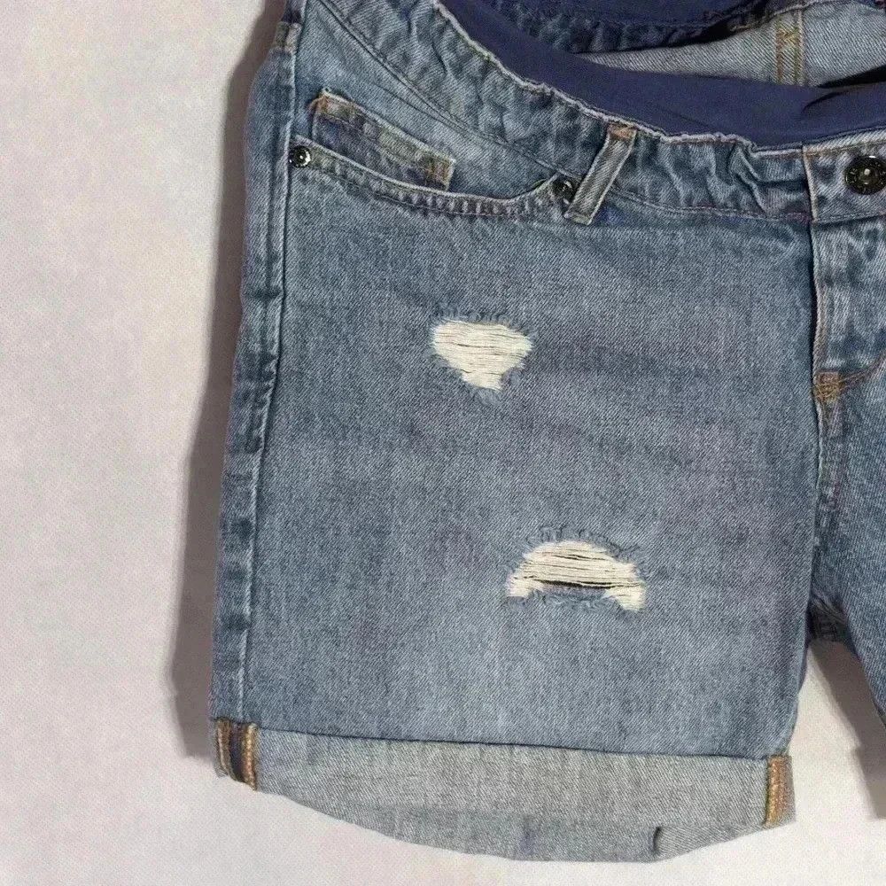 H&M H&M & Denim Distressed cut off Shorts Sz8 Size 30" / US 8 / IT 44 - 2 Thumbnail
