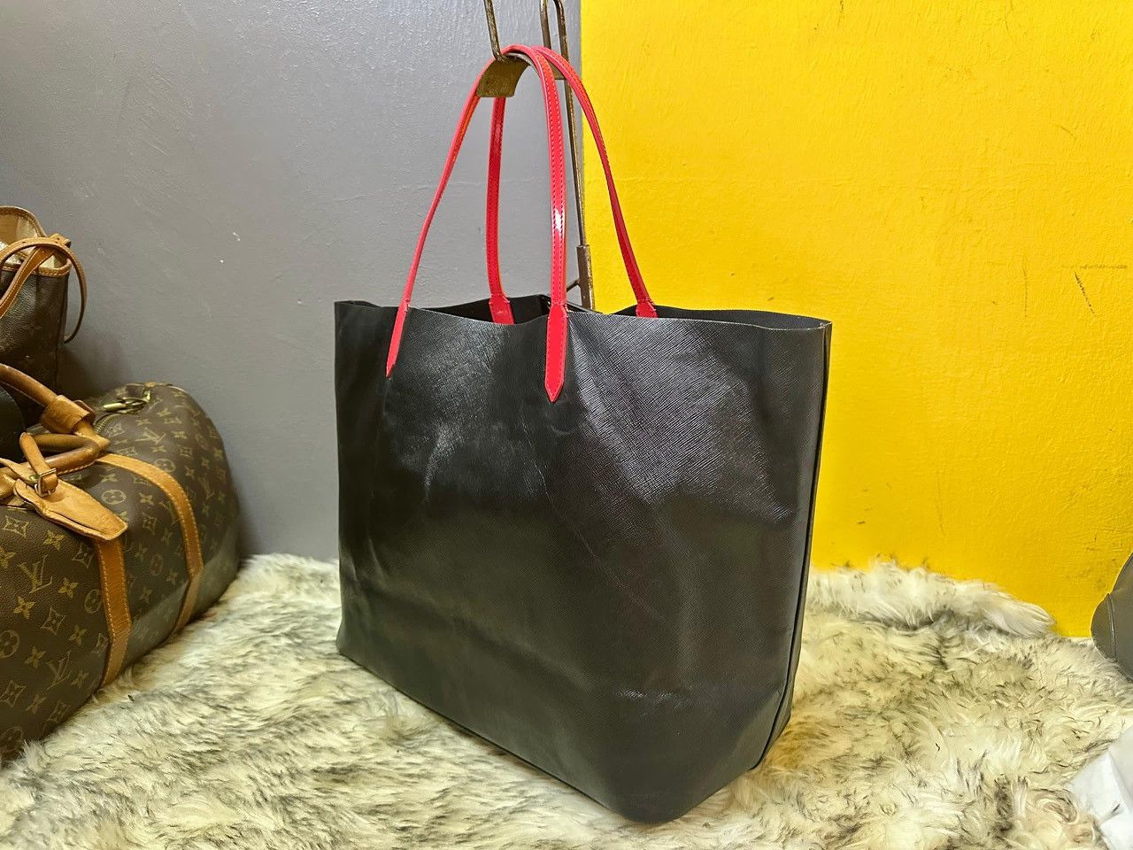 Givenchy Authentic Givenchy Antigona Shopper Leather Large Tote Bag Size ONE SIZE - 3 Thumbnail