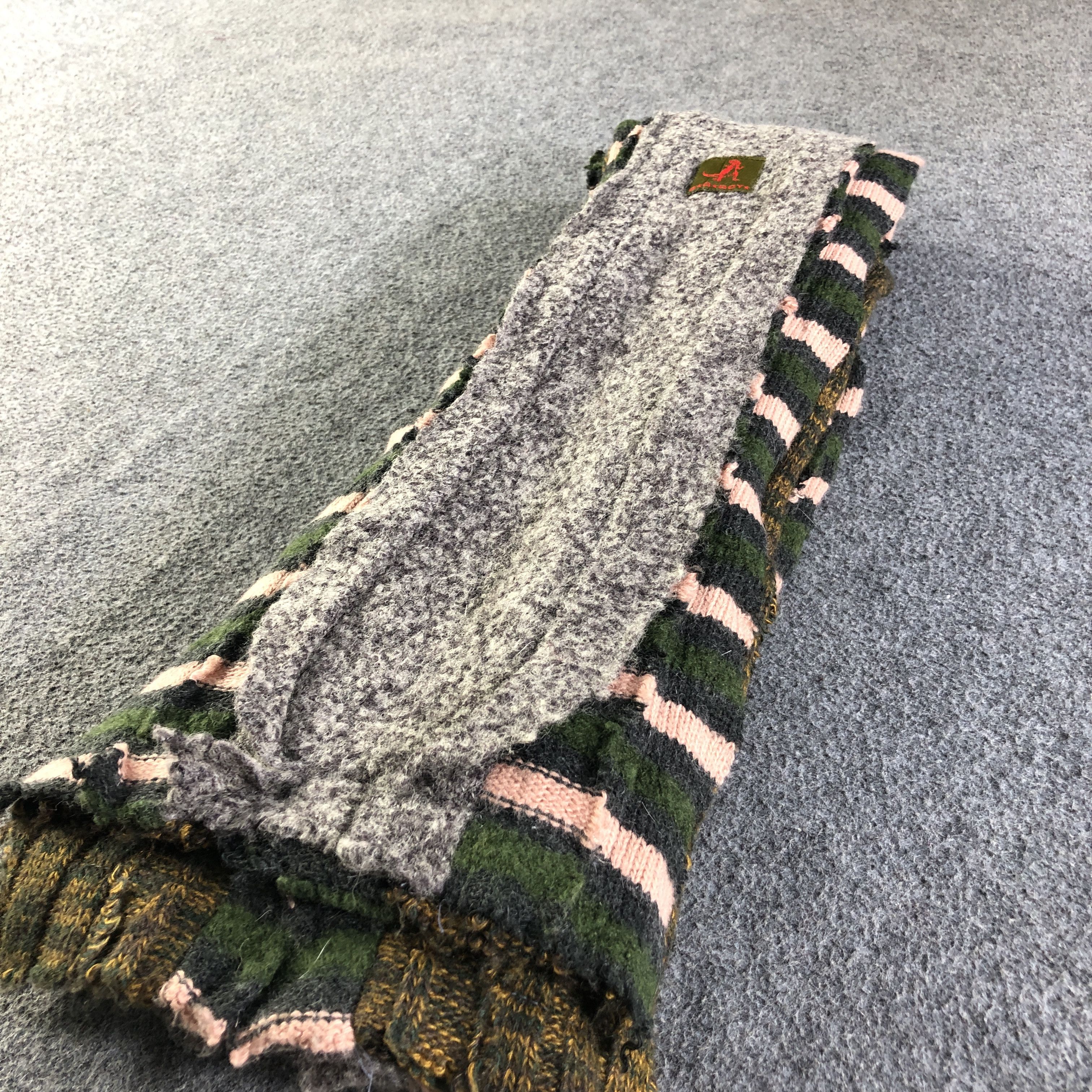 Japanese Brand Betty's Blue Boy Wool Scarf Muffler V2773 Size ONE SIZE - 8 Thumbnail
