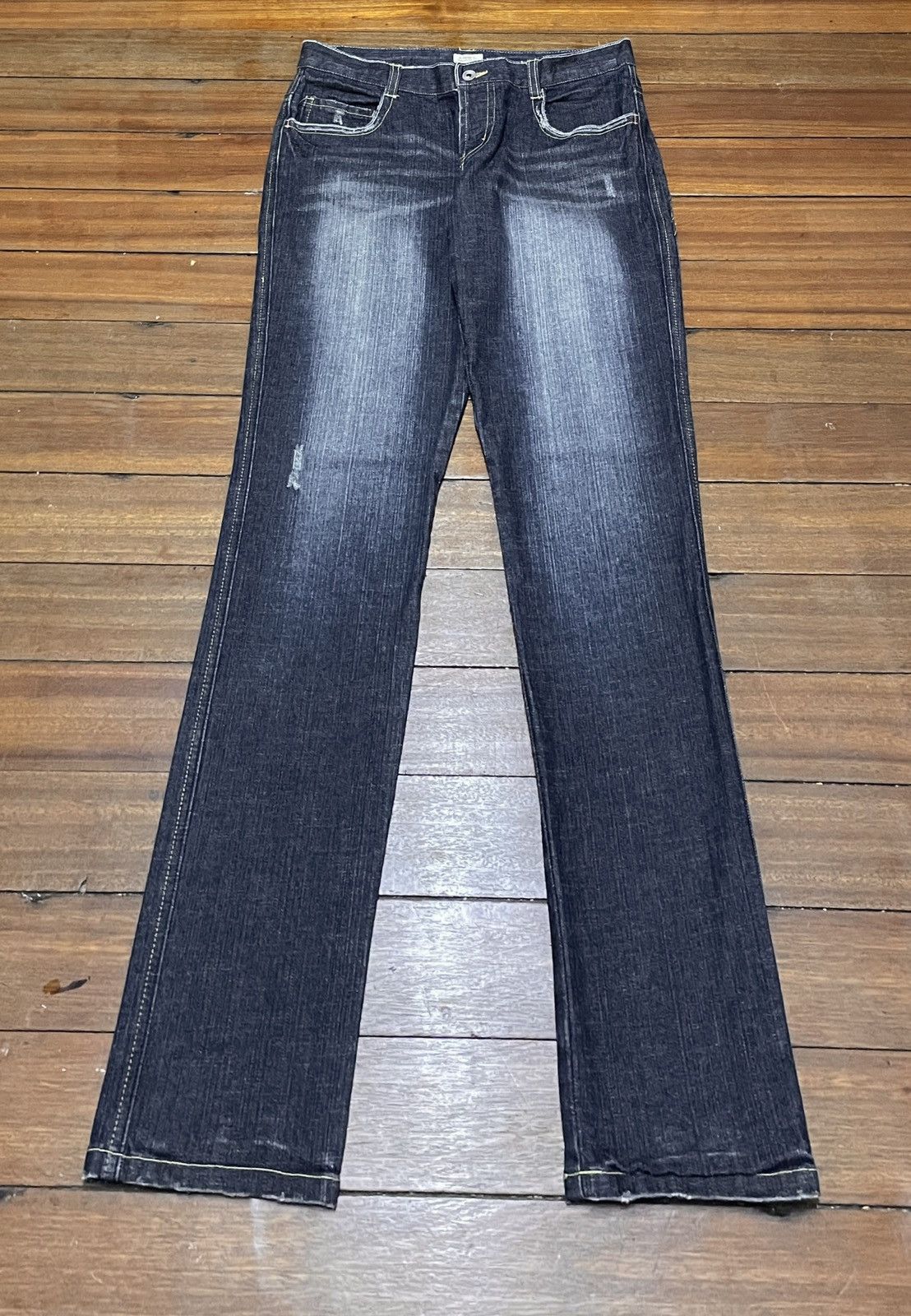 Le Grande Bleu (L.G.B.) Rare Design Vintage Japanese Brand Tip Top Jeans 1990s Size US 31 - 1 Thumbnail