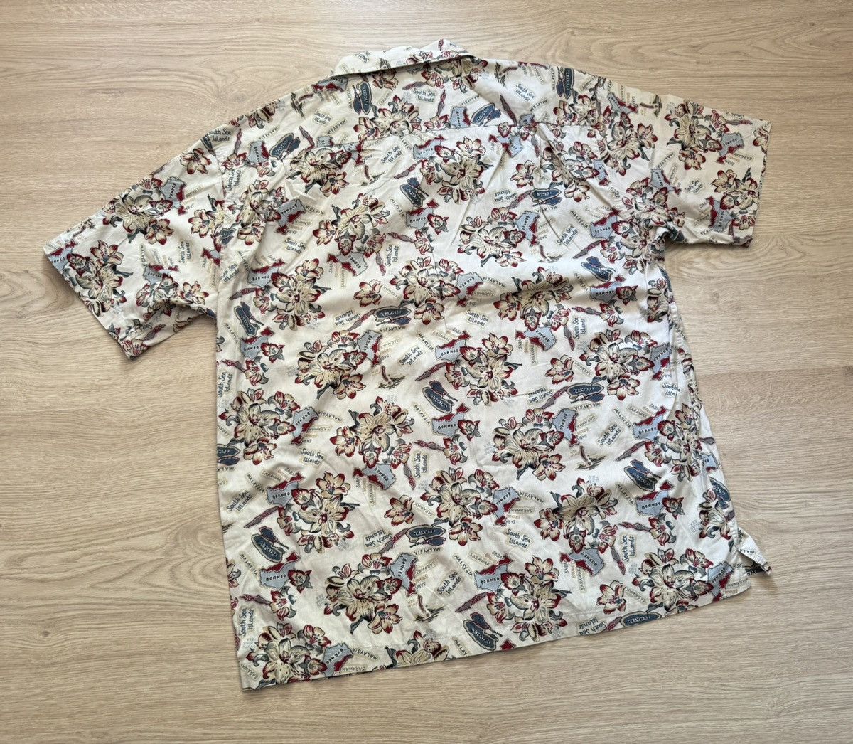 Gap Vintage 00’s GAP Over Print Hawaiian Style Shirt Size US XL / EU 56 / 4 - 3 Thumbnail