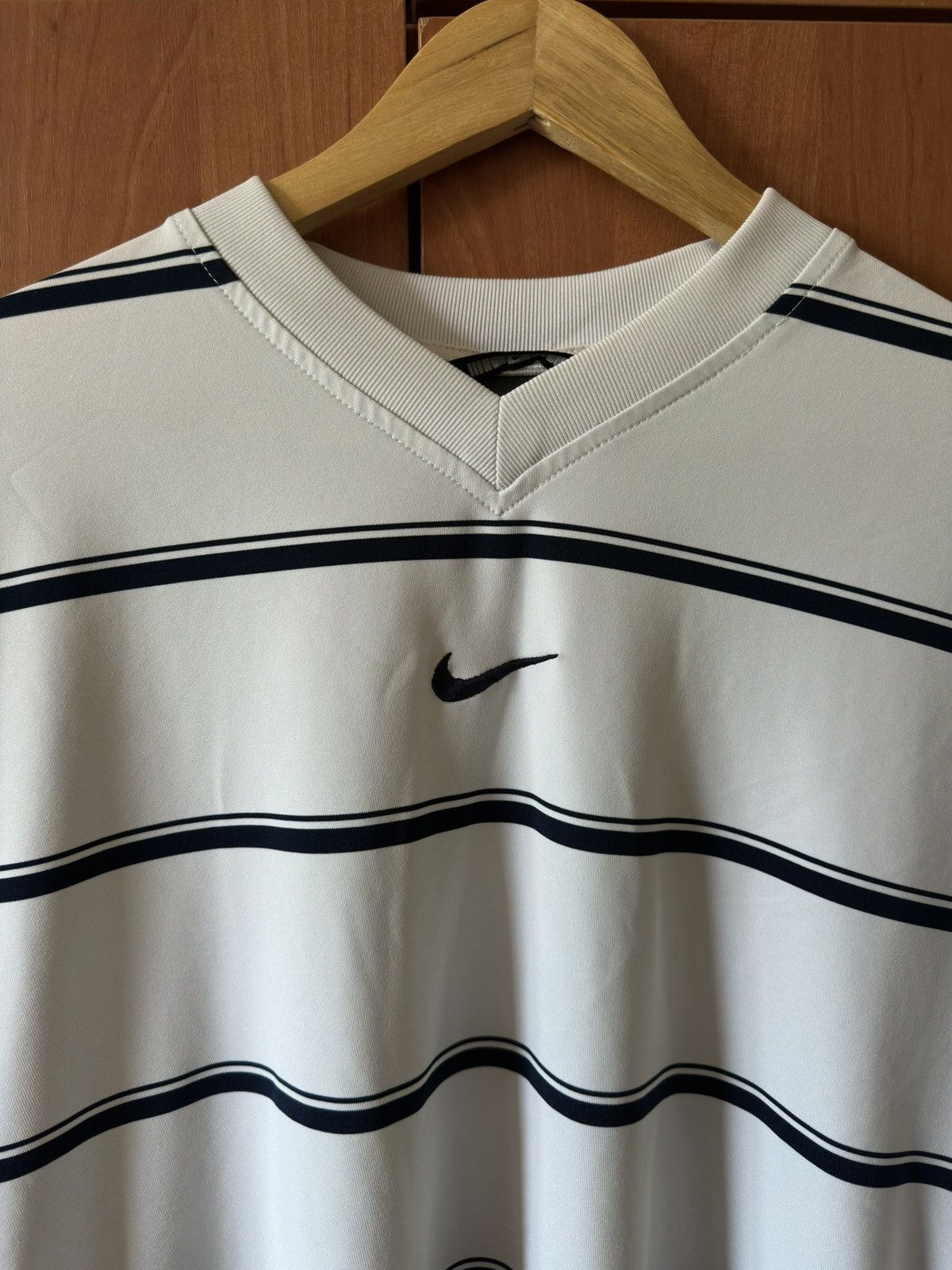 Vintage T-shirt Nike vintage centre logo Size US XL / EU 56 / 4 - 4 Thumbnail