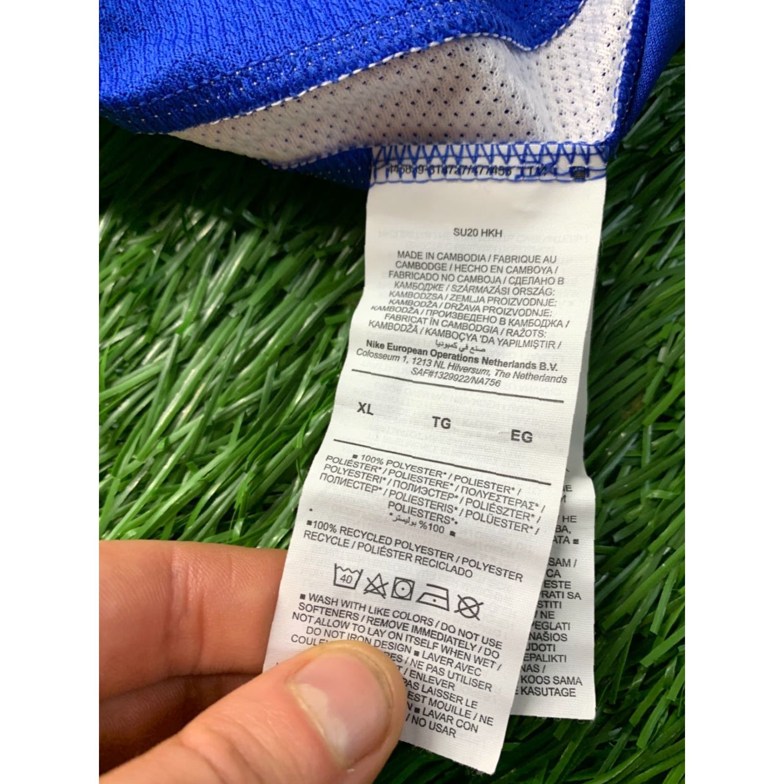 Nike Nike Dry Academy Dri-Fit Original 2020 Men Football Shirt Jersey XL Blue and White Football Nike Dri-FIT Mens Shirt XL Size US XL / EU 56 / 4 - 6 Thumbnail