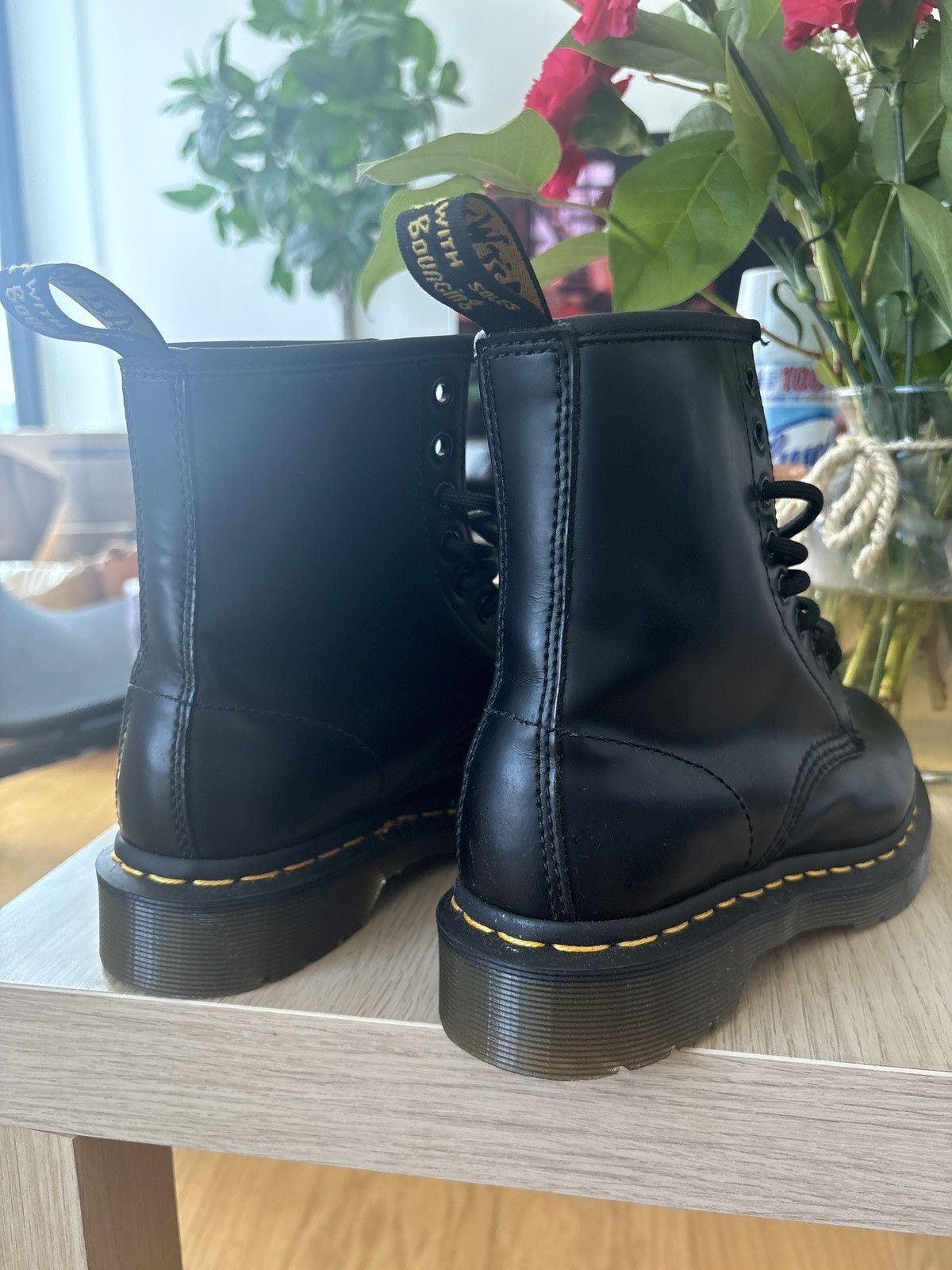 Dr. Martens SMOOTH LEATHER LACE UP BOOTS Size US 5 / IT 35 - 3 Thumbnail