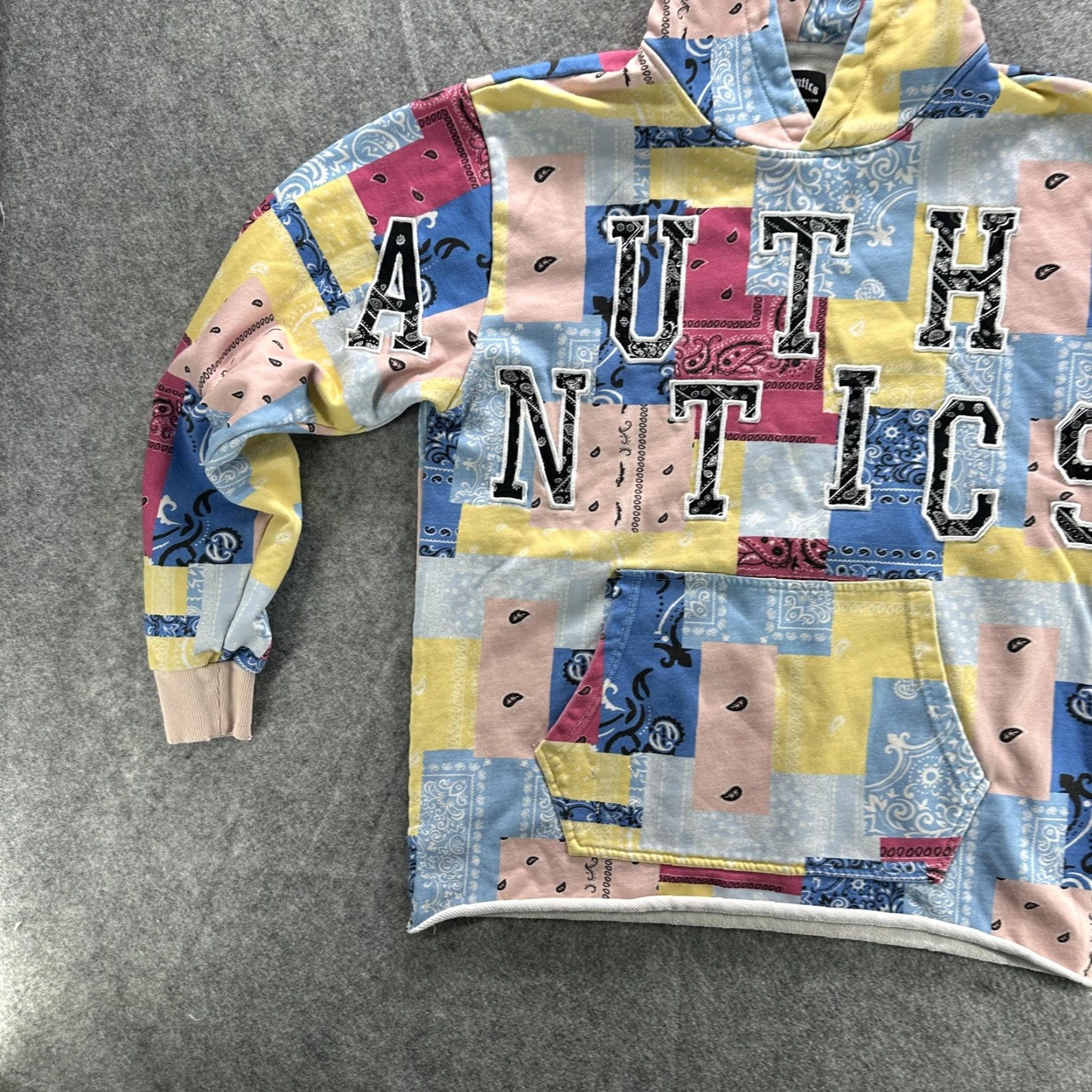 Chase Authentics Authentics Hoodie Mens Small Multicolor Bandana Patchwork Graphic Sweatshirt Size US S / EU 44-46 / 1 - 4 Thumbnail