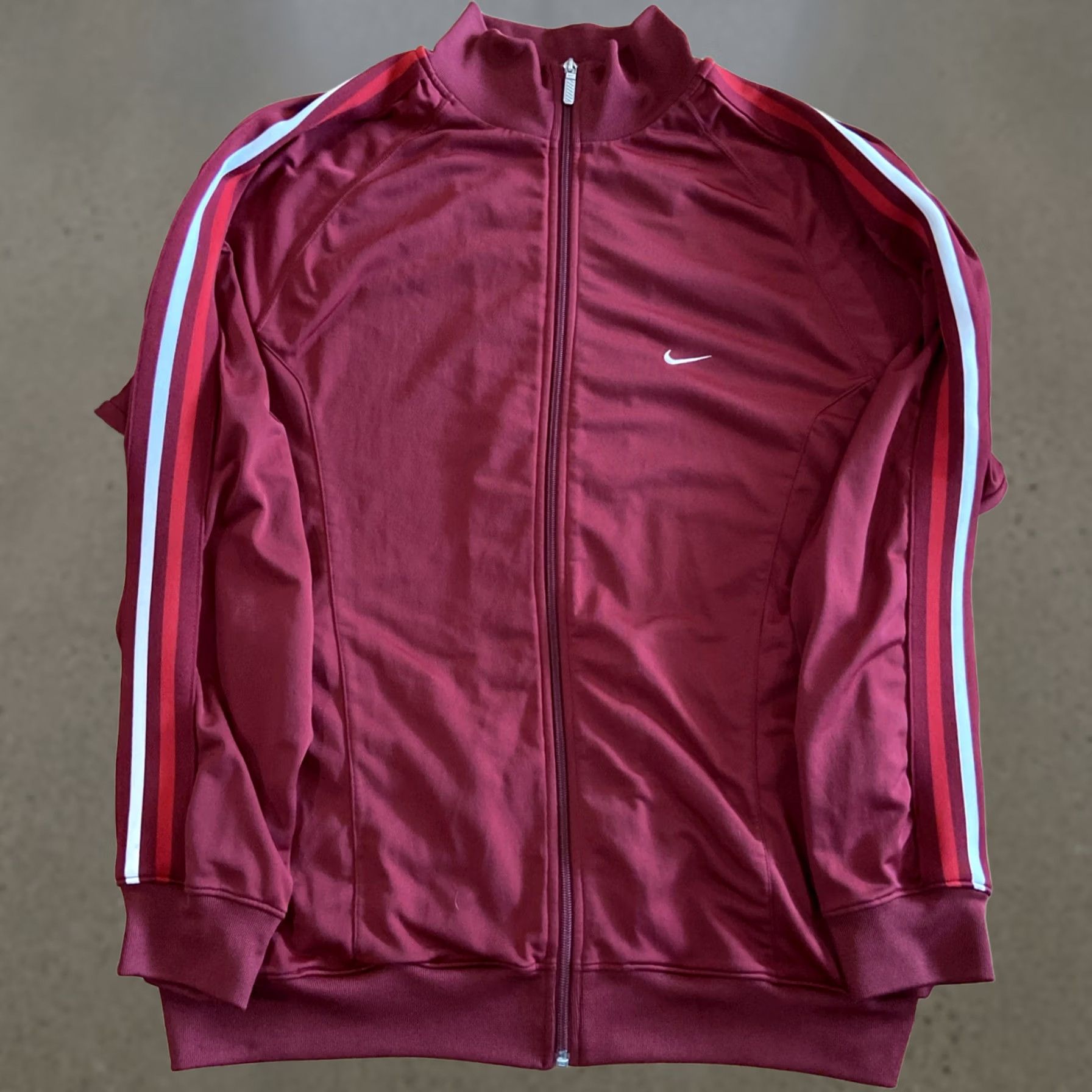 Nike VINTAGE Nike Track Jacket XL Red Gray Double Sided Full Zip Men Medium? Size US XL / EU 56 / 4 - 1 Thumbnail