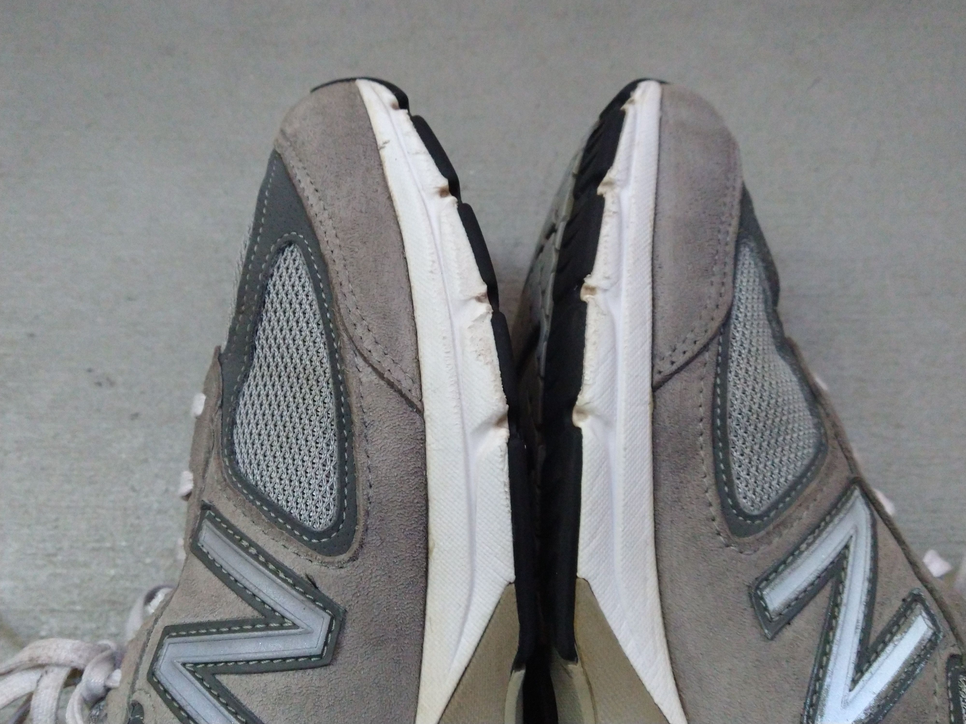 New Balance New Balance 990V5 Size 8.5 D Gray Suede Castlerock M990GL4 Size US 8.5 / EU 41-42 - 10 Thumbnail