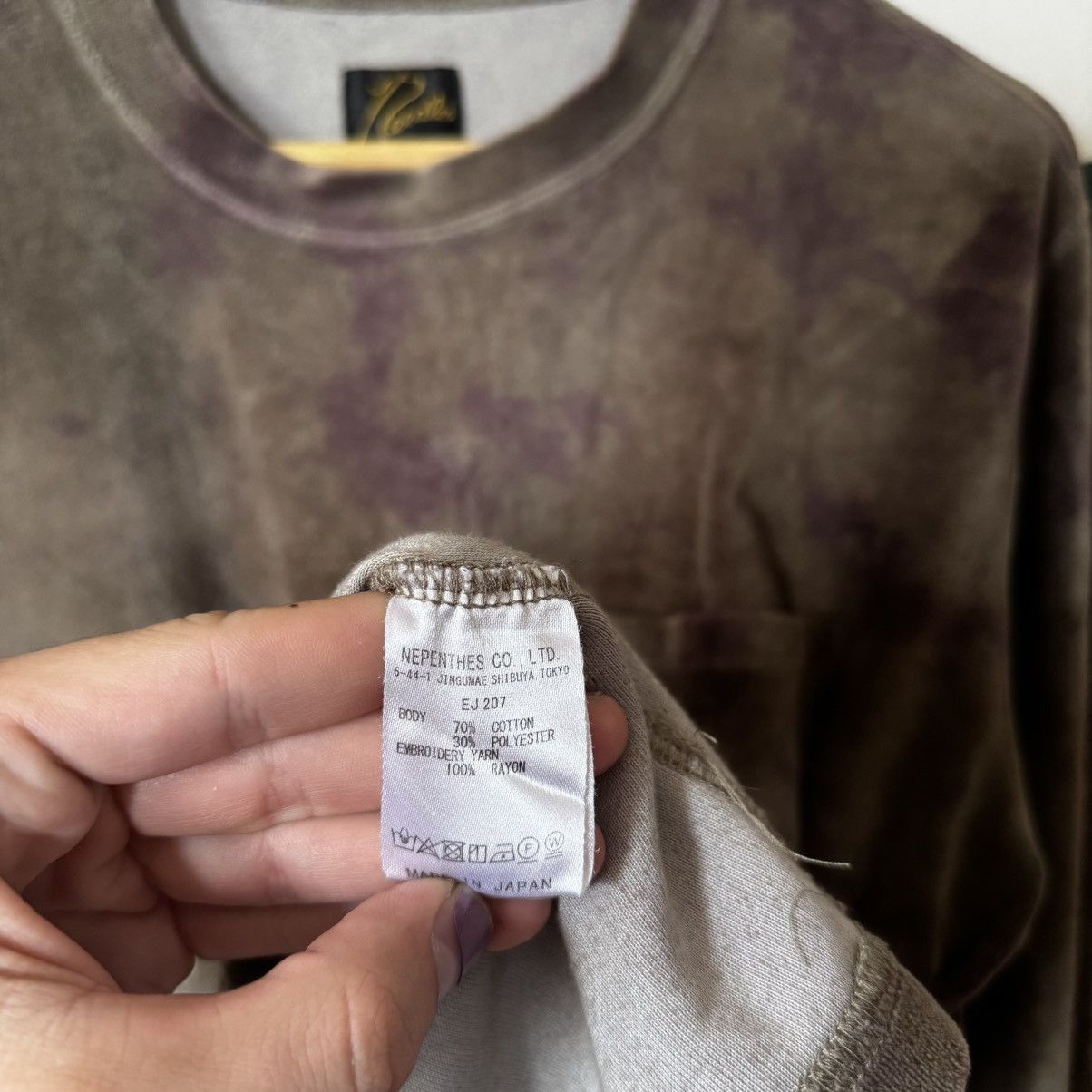 Needles × Nepenthes Needles embroidered logo green/purple tie-dyed velour tee Size US M / EU 48-50 / 2 - 5 Thumbnail