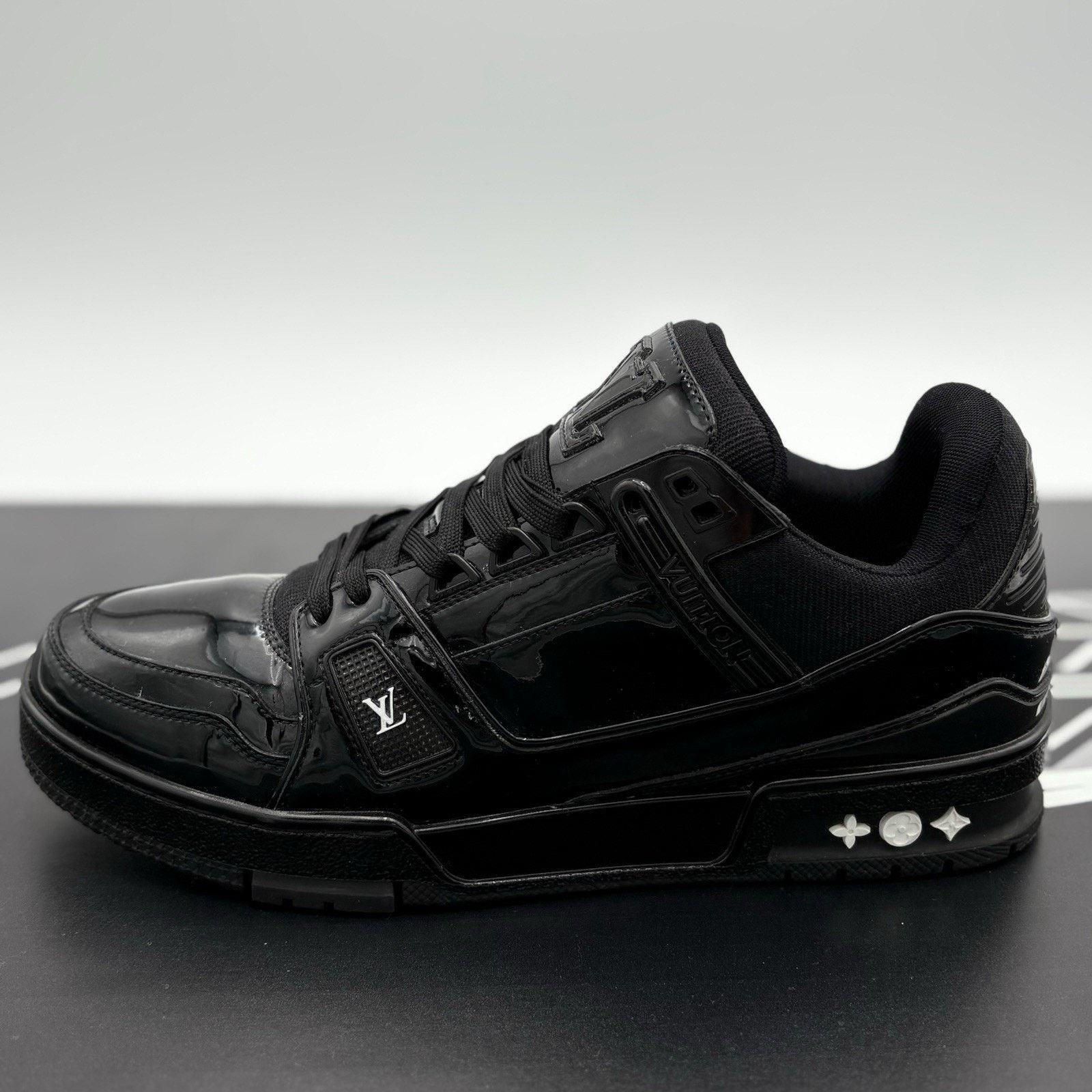 Louis Vuitton Louis Vuitton Trainer ' Patent Leather Black ' | GREAT COND Size US 7.5 / EU 40-41 - 8 Thumbnail