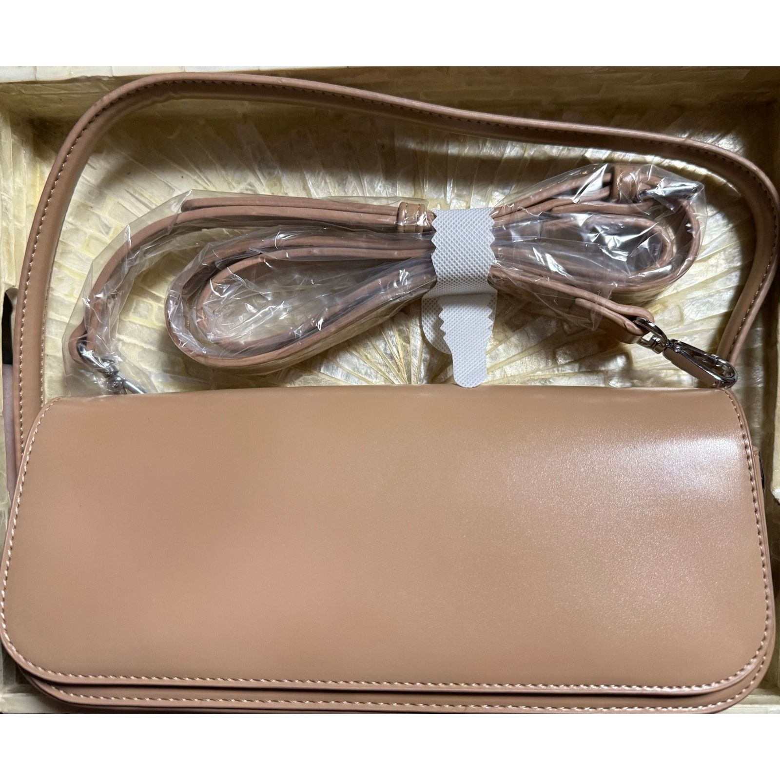 Rachel Zoe Rachel Zoe Handbag Like New shoulder & crossbody strap Size ONE SIZE - 8 Thumbnail