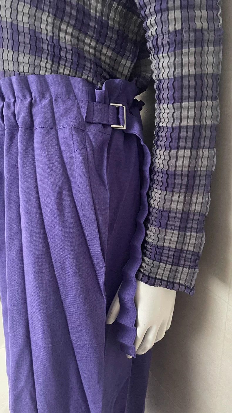 Issey Miyake Issey Miyake size:one size Pleated purple trousers Size 22" - 2 Thumbnail