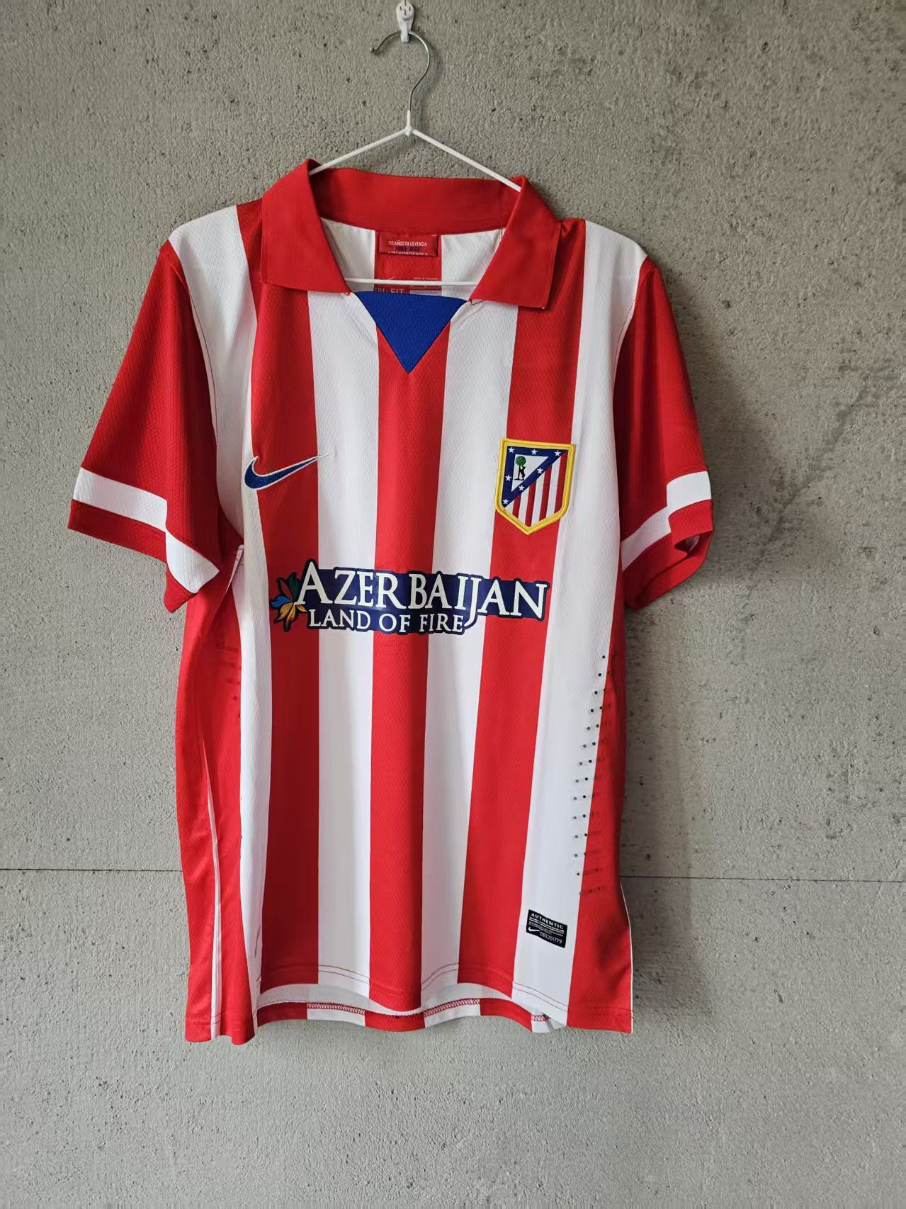 Nike 2013 2014 atletico madrid Jersey Size US S / EU 44-46 / 1 - 1 Thumbnail