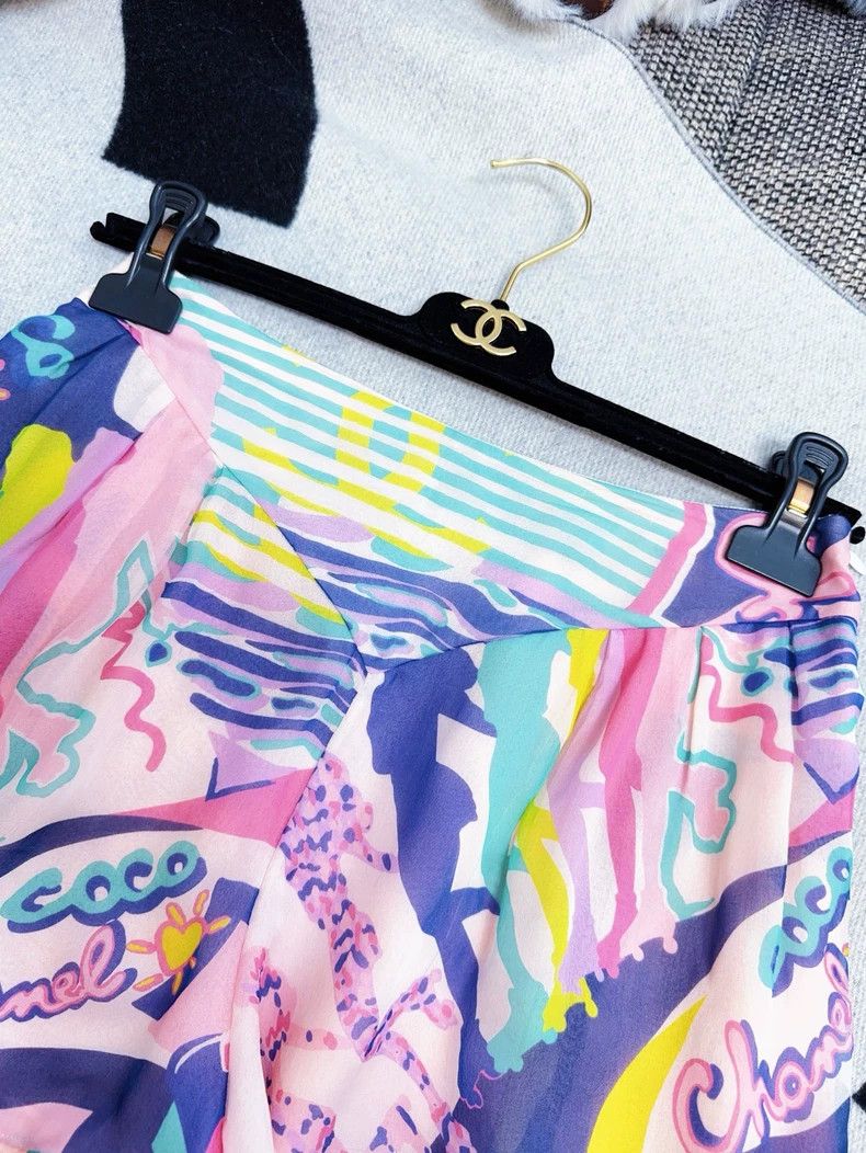 Chanel Chanel 24c show colorful graffiti pulley star multi-elemen Size 42" / US 20 - 2 Thumbnail