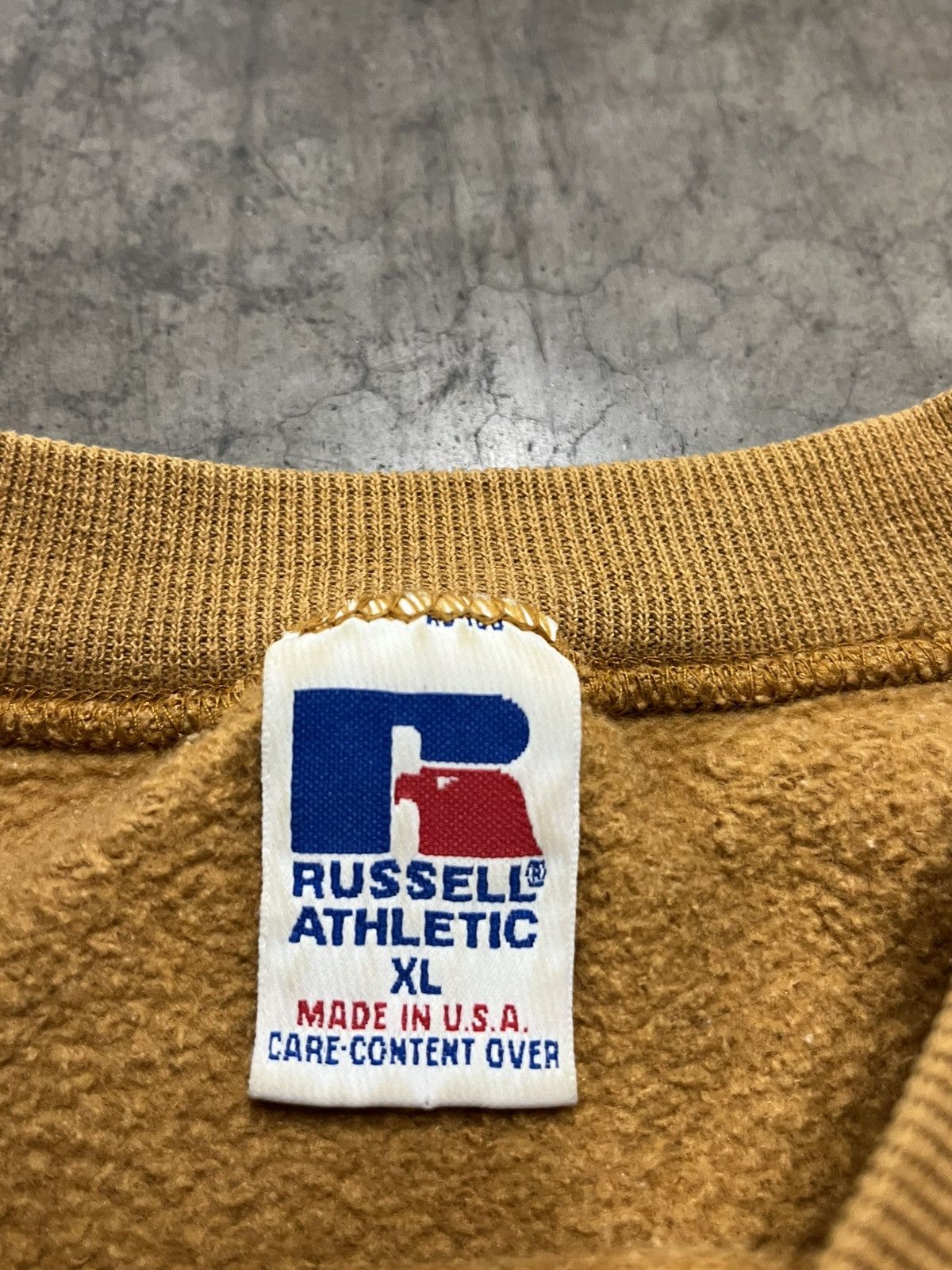 Russell Athletic × Vintage Russell athletic boxy fit earth tone crewneck hype rare Size US XL / EU 56 / 4 - 6 Thumbnail