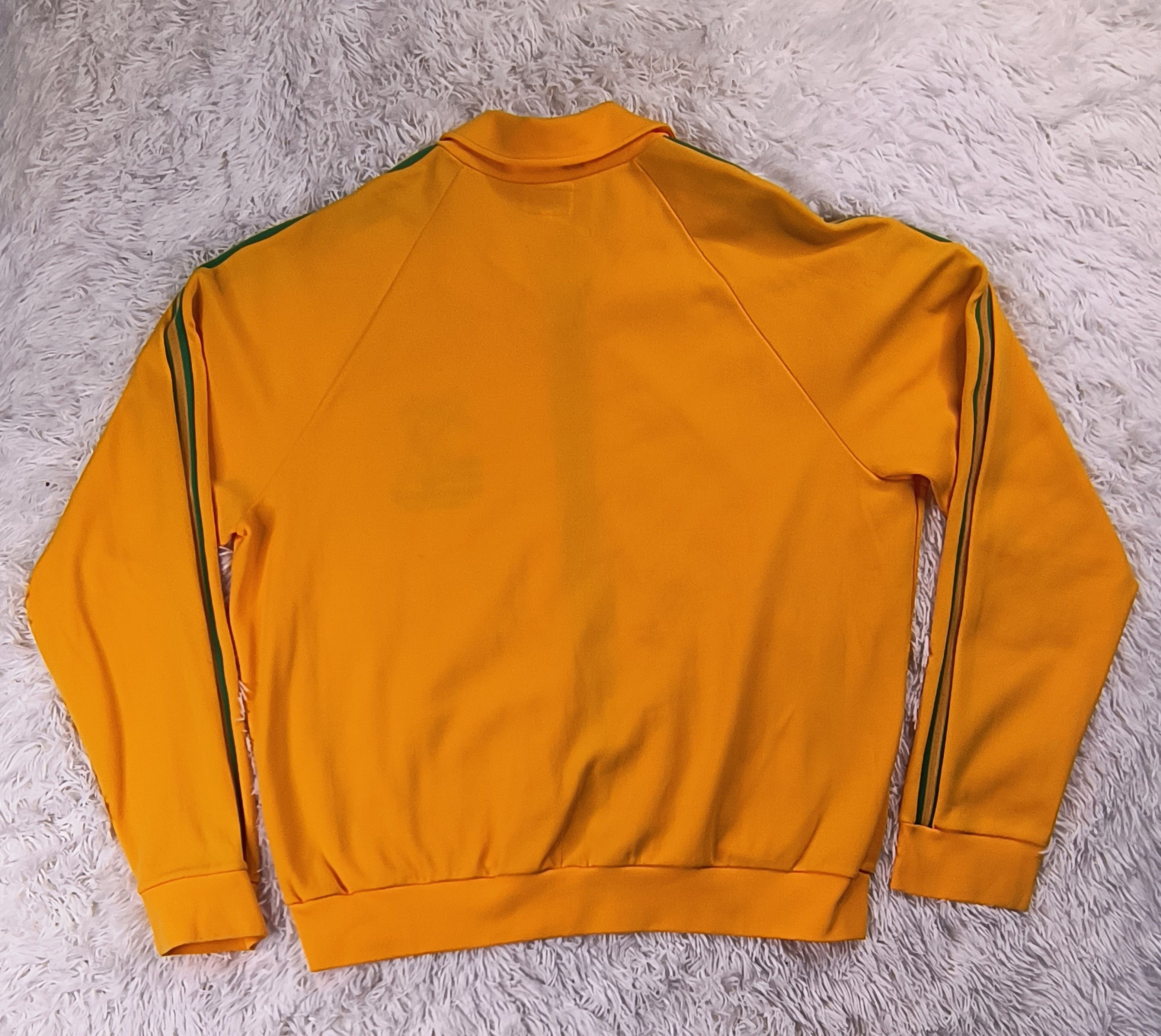 Vintage Vintage Toronto world masters championship 1975 track jacket Size US L / EU 52-54 / 3 - 5 Thumbnail