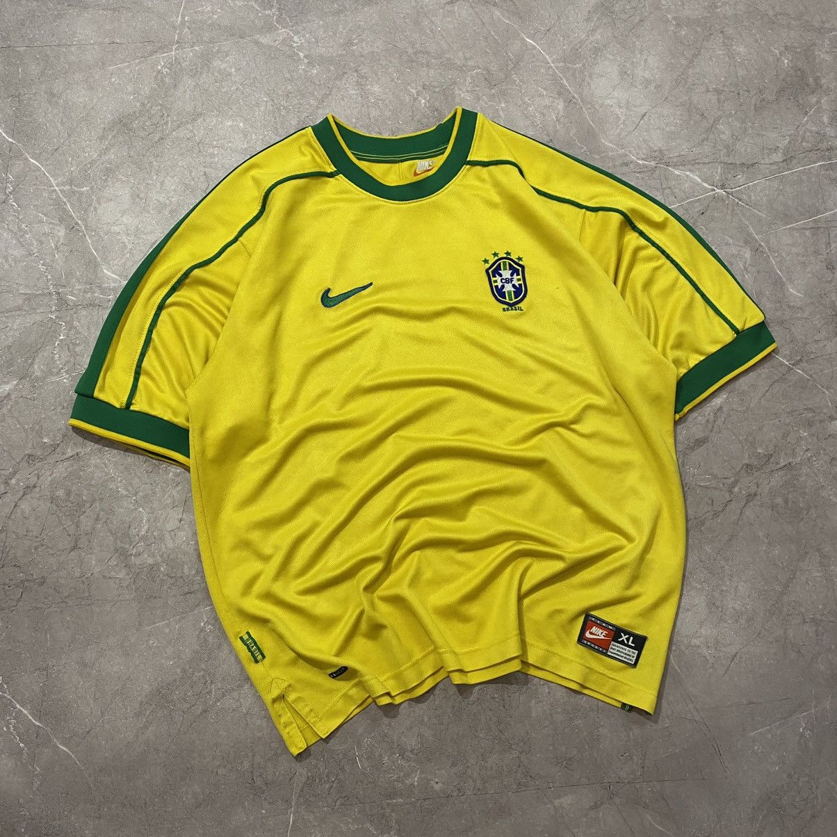 VINTAGE NIKE BRAZIL TEE SOCCER JERSEY 99/00s