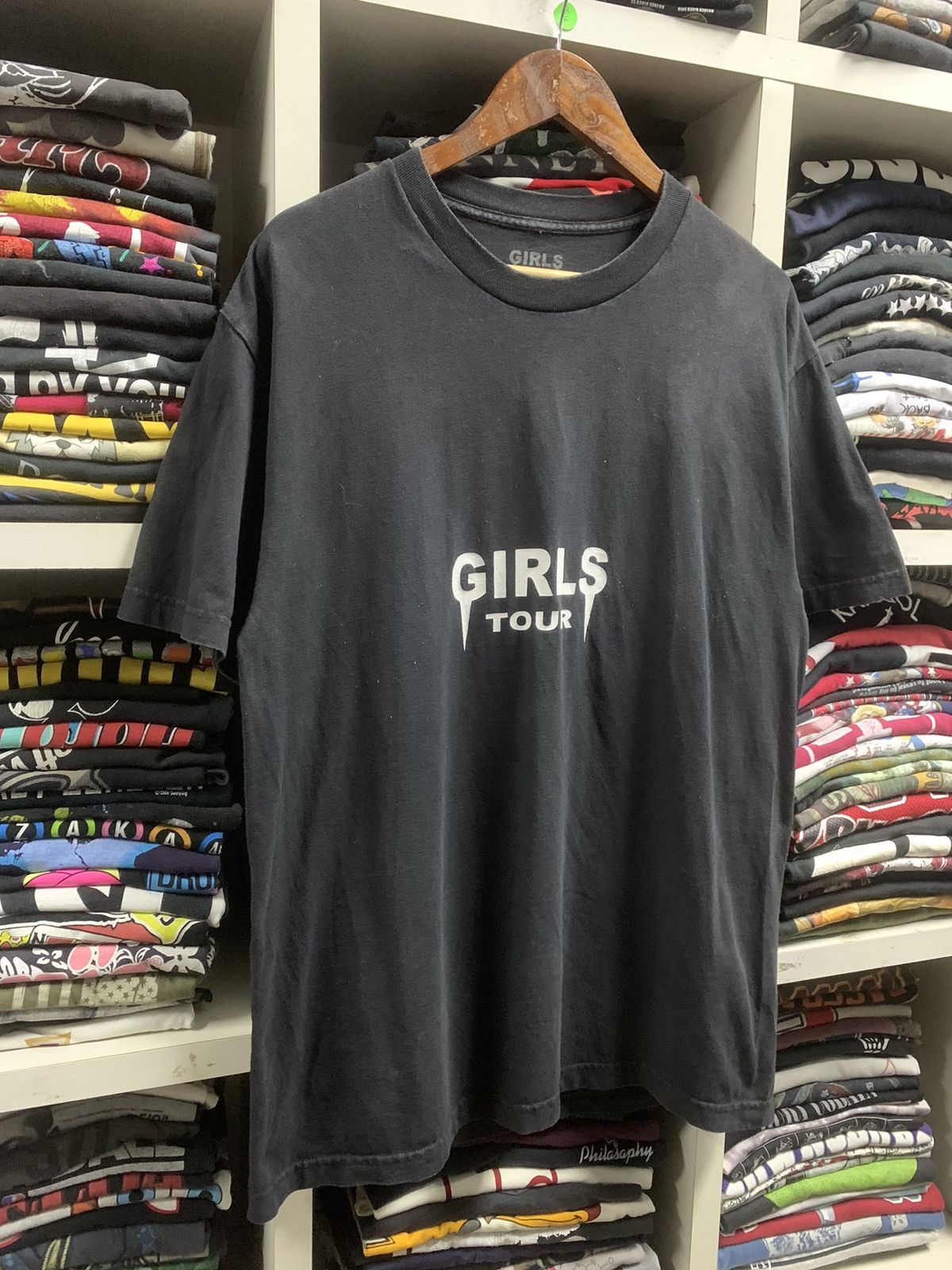 Band Tees Vintage Girls and Girl Rock Band Tour Size US L / EU 52-54 / 3 - 3 Thumbnail