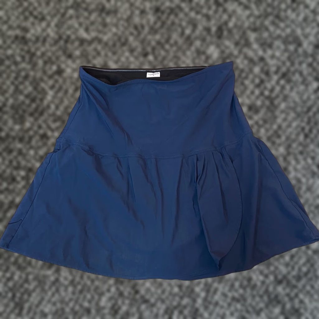 Lands' End Lands' End Navy Blue Swim Skirt 18 Regular Women Pleated Flounce Hem Built-In Brief Stretch Elastic Waist Size 40" / US 18 - 1 Thumbnail