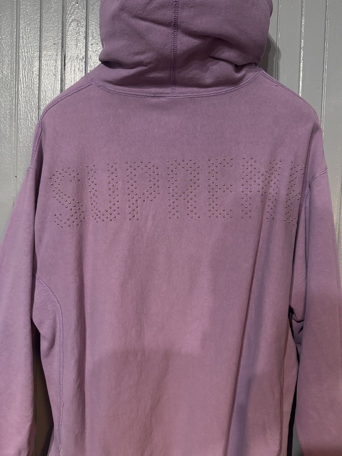 Supreme Supreme Studded Hoodie - Lilac size L Size US L / EU 52-54 / 3 - 4 Thumbnail