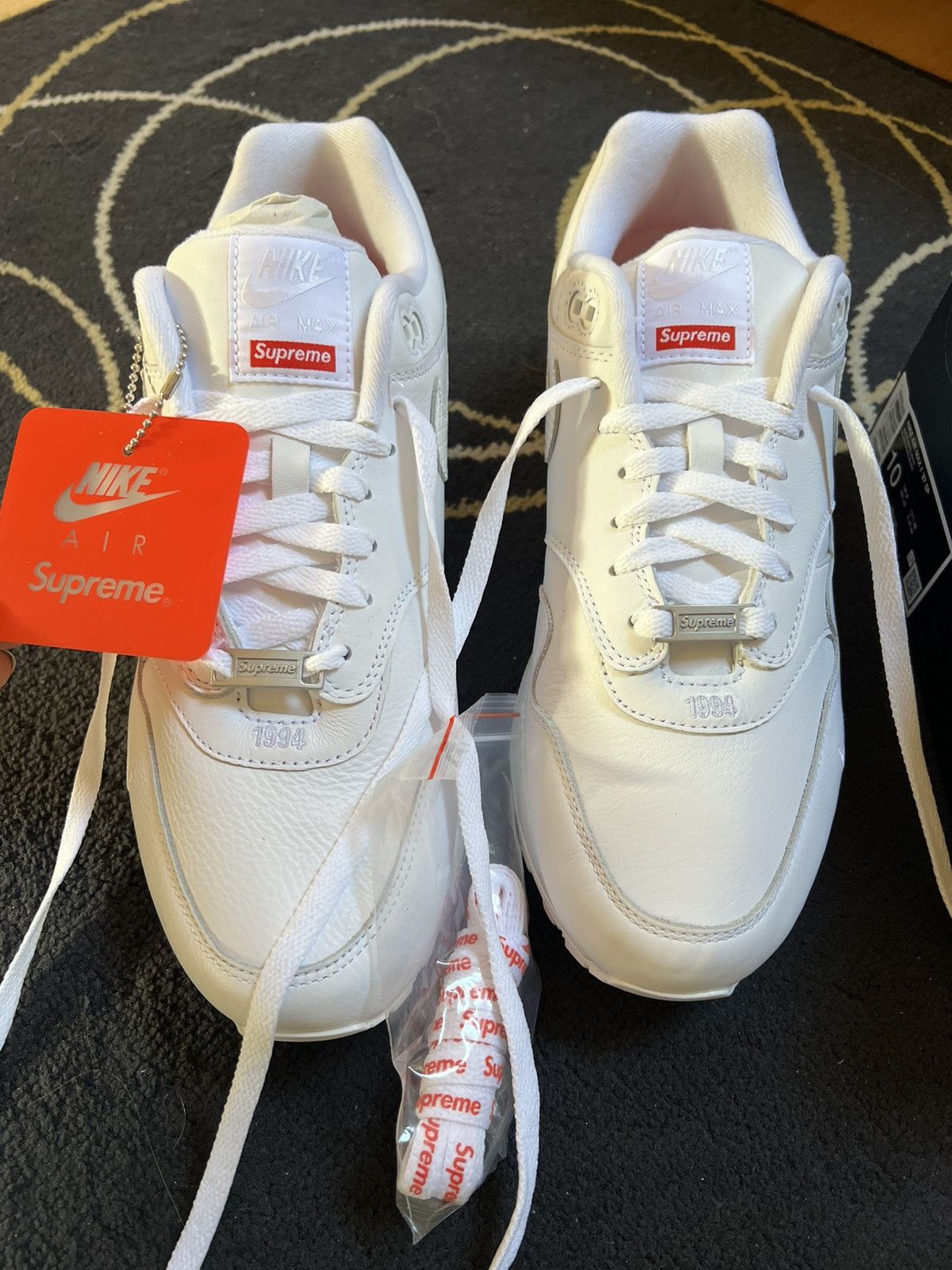 Nike × Supreme Supreme x Nike Air Max 1 (SS25) Size US 10 / EU 43 - 2 Thumbnail