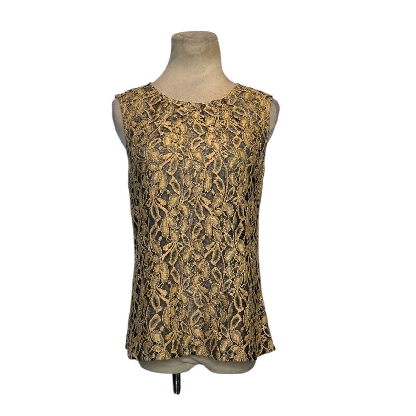 Evan Picone Evan Picone beige lace sleeveless blouse size Small Size S / US 4 / IT 40 - 1 Thumbnail