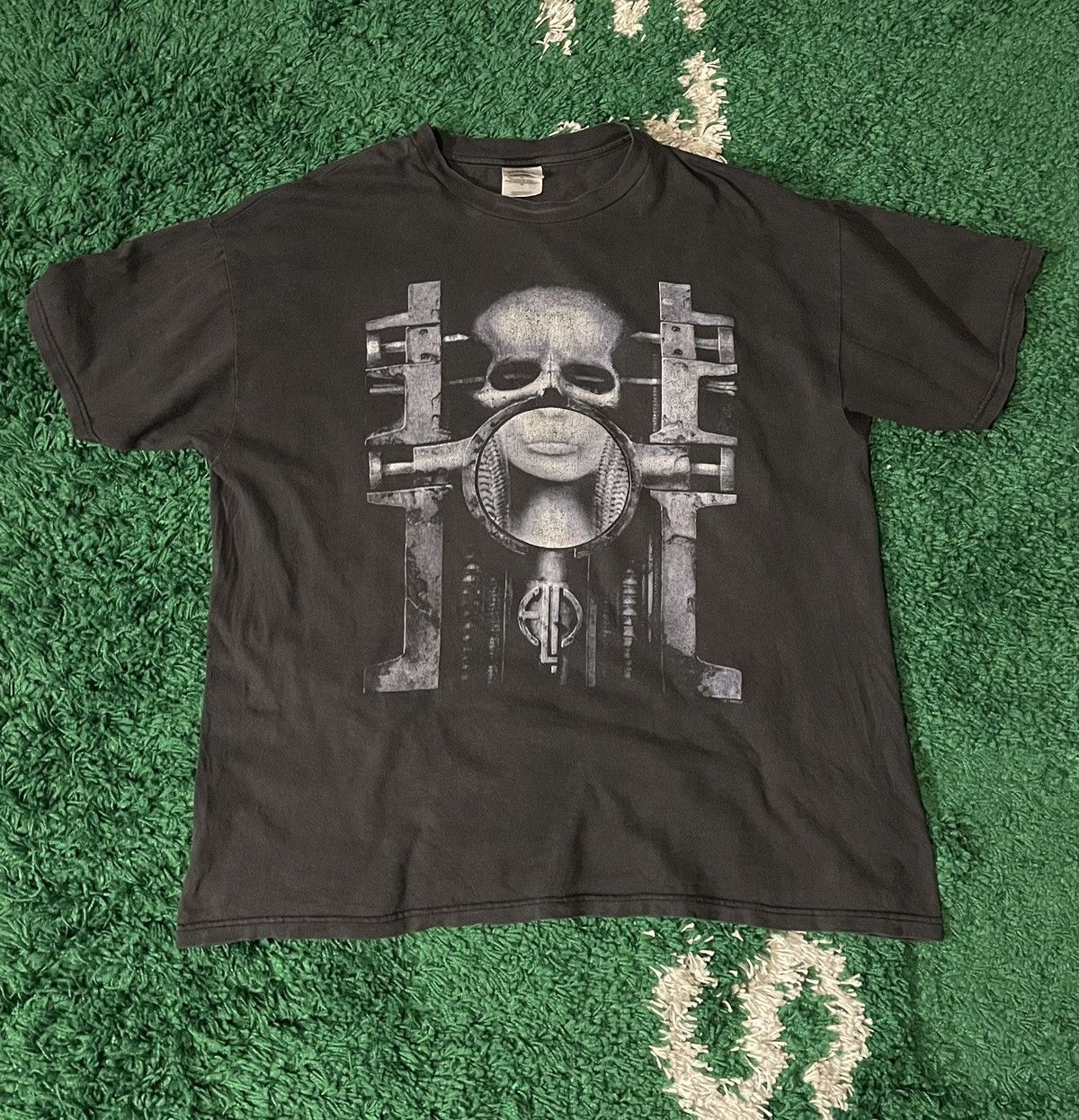 Vintage ELP x HR Giger 1998 Vintage Rock Band Brain Salad Surgery Size US XL / EU 56 / 4 - 1 Thumbnail