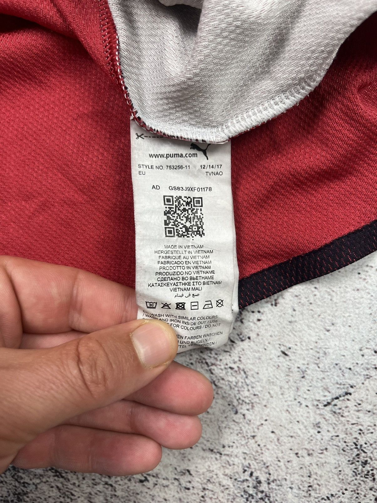 Puma PUMA ARSENAL LONDON 2017 STADIUM SOCCER JERSEY FOOTBALL Size US M / EU 48-50 / 2 - 7 Thumbnail
