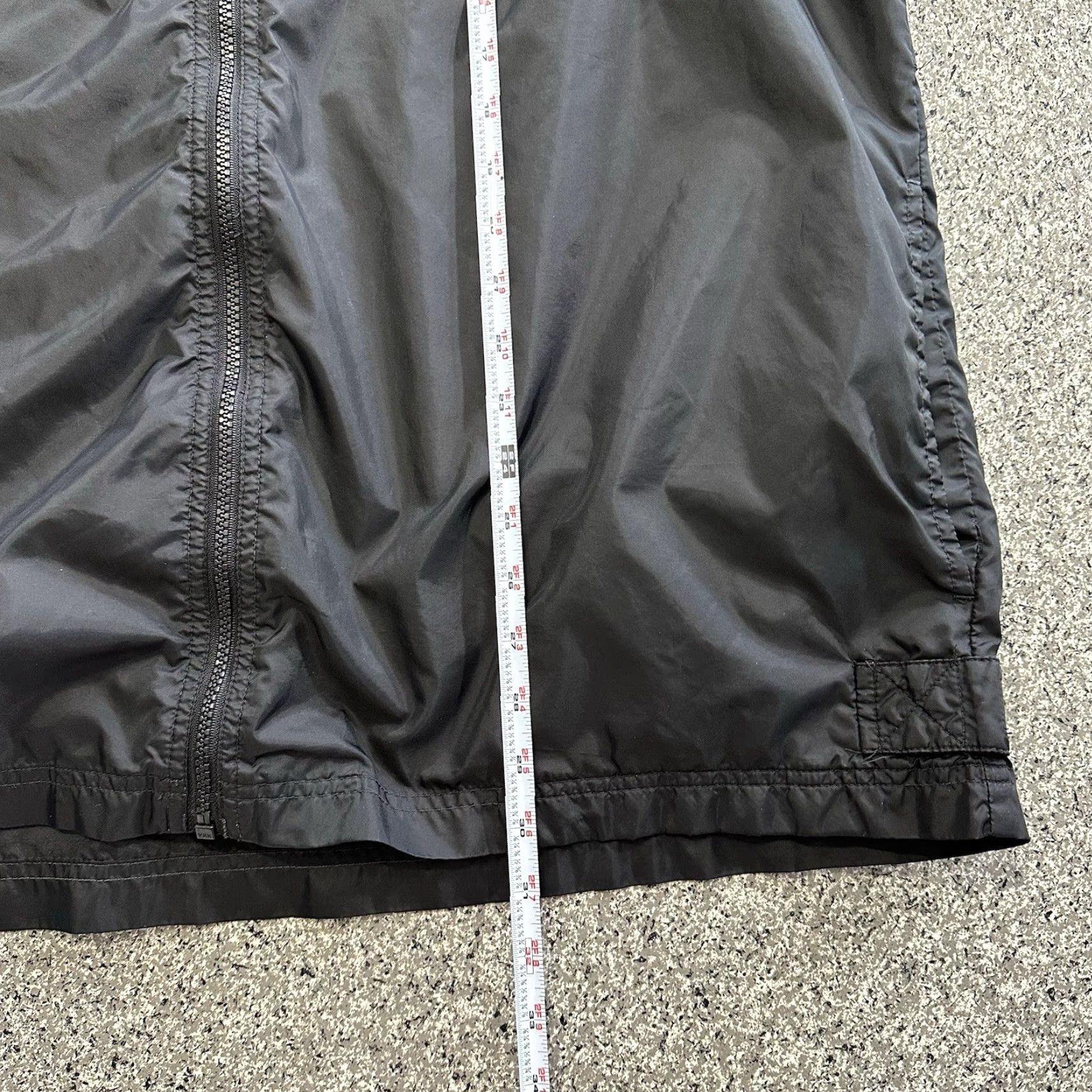 Adidas VINTAGE adidas Windbreaker Jacket Mens L Black Hooded Y2K 3 Stripes Full Zip Windbreaker Jacket Size US L / EU 52-54 / 3 - 7 Thumbnail