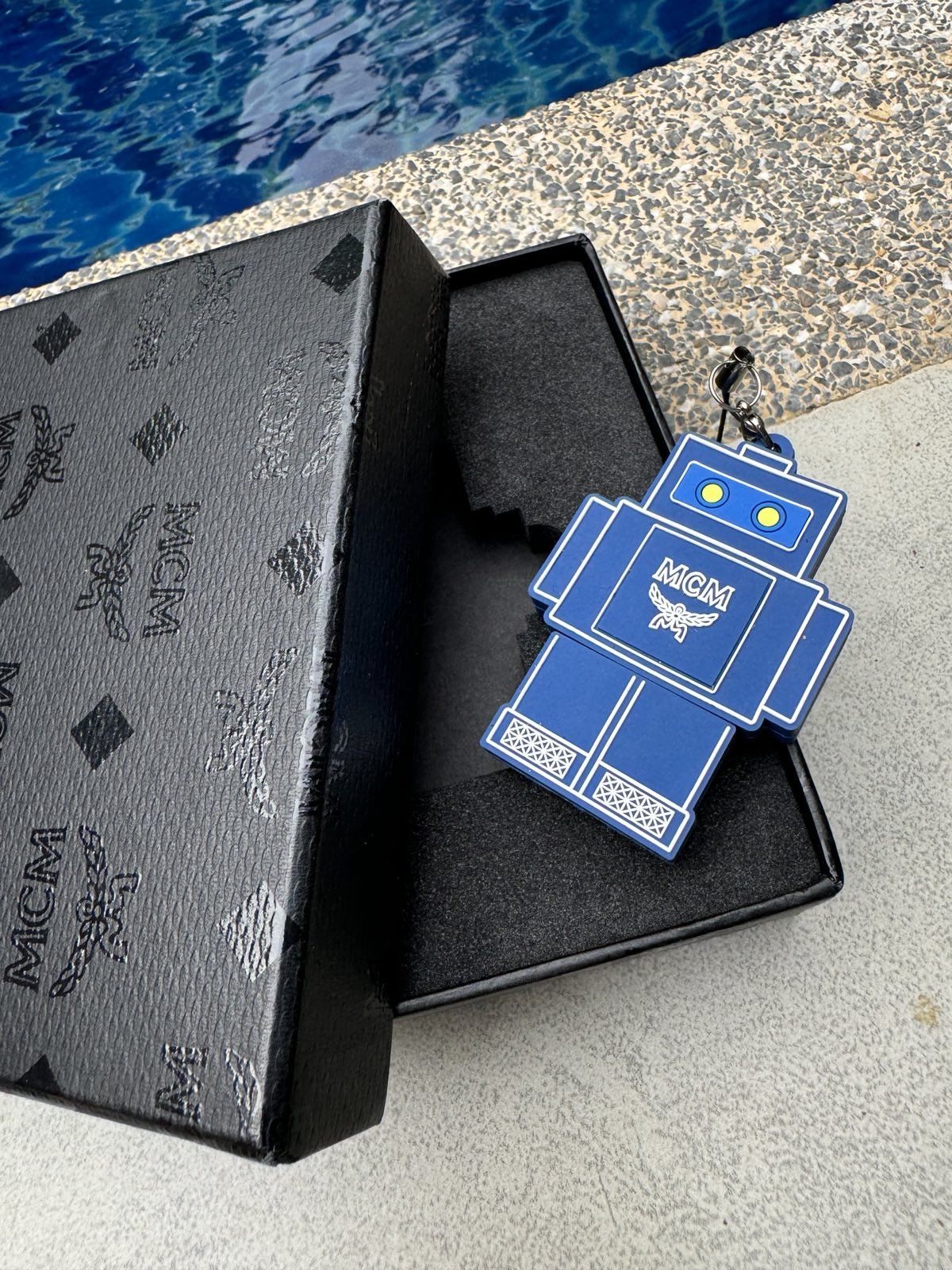 MCM MCM USB SINGAPORE Size ONE SIZE - 4 Thumbnail