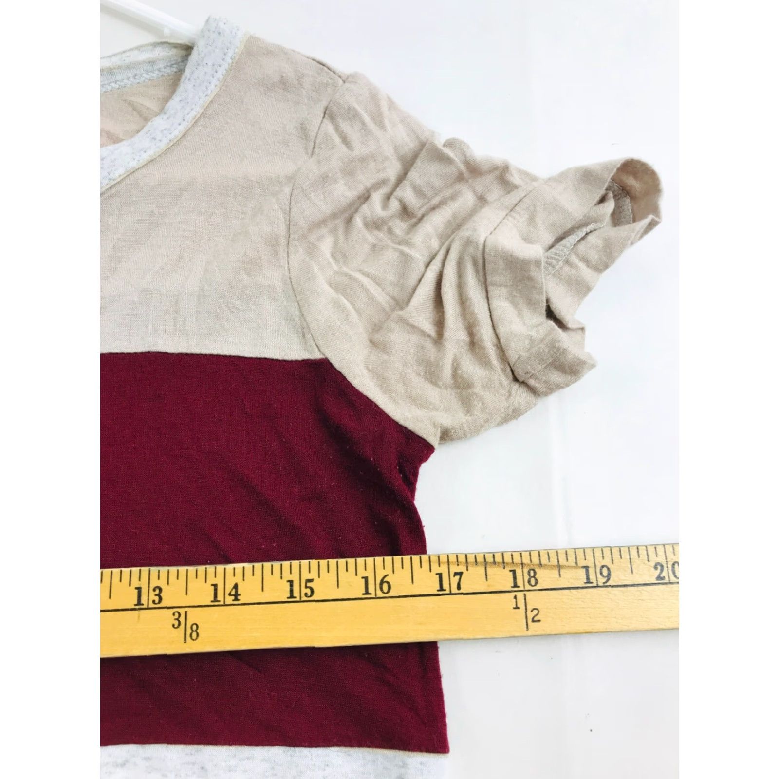 Vintage Andree By Unit T-Shirt Women's Size Small Tan Red Gray Short Sleeve Round Neck Size S / US 4 / IT 40 - 4 Thumbnail