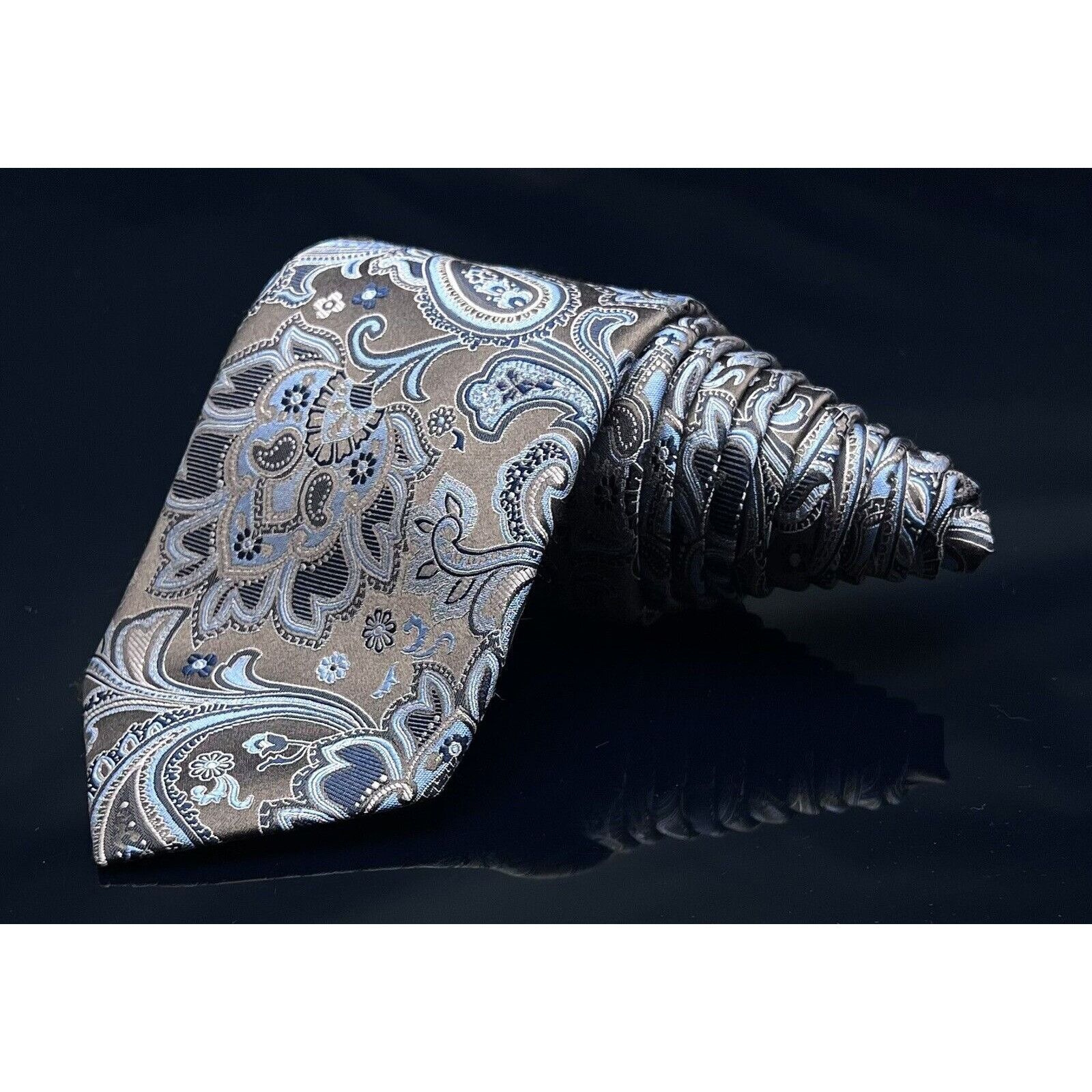 Donald Trump Donald J Trump Signature Collection Gold Bar Men's Necktie B Size ONE SIZE - 6 Thumbnail