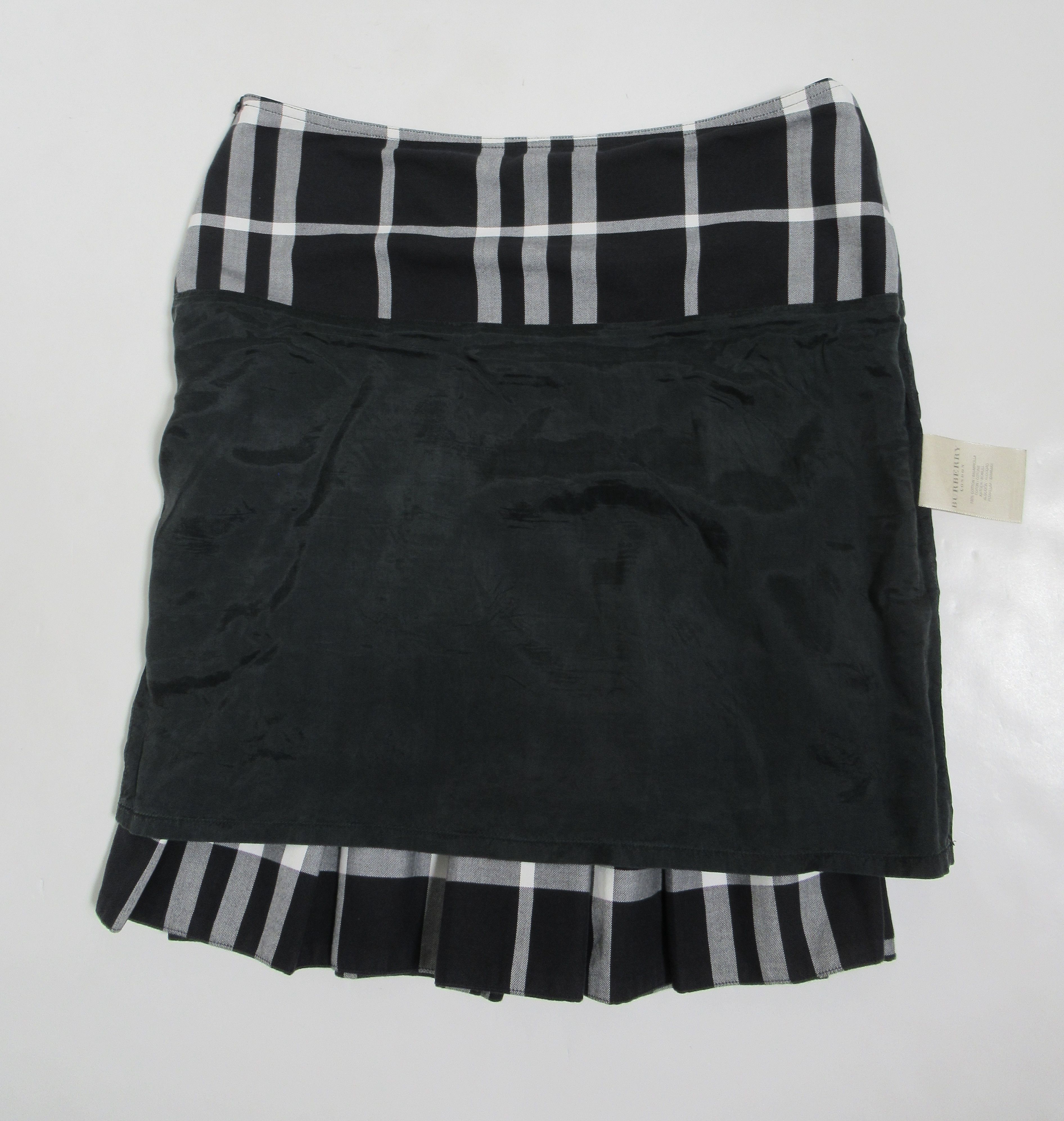 Burberry Burberry London Women's Pleated Plaid Skirt Black Size 30" / US 8 / IT 44 - 11 Thumbnail