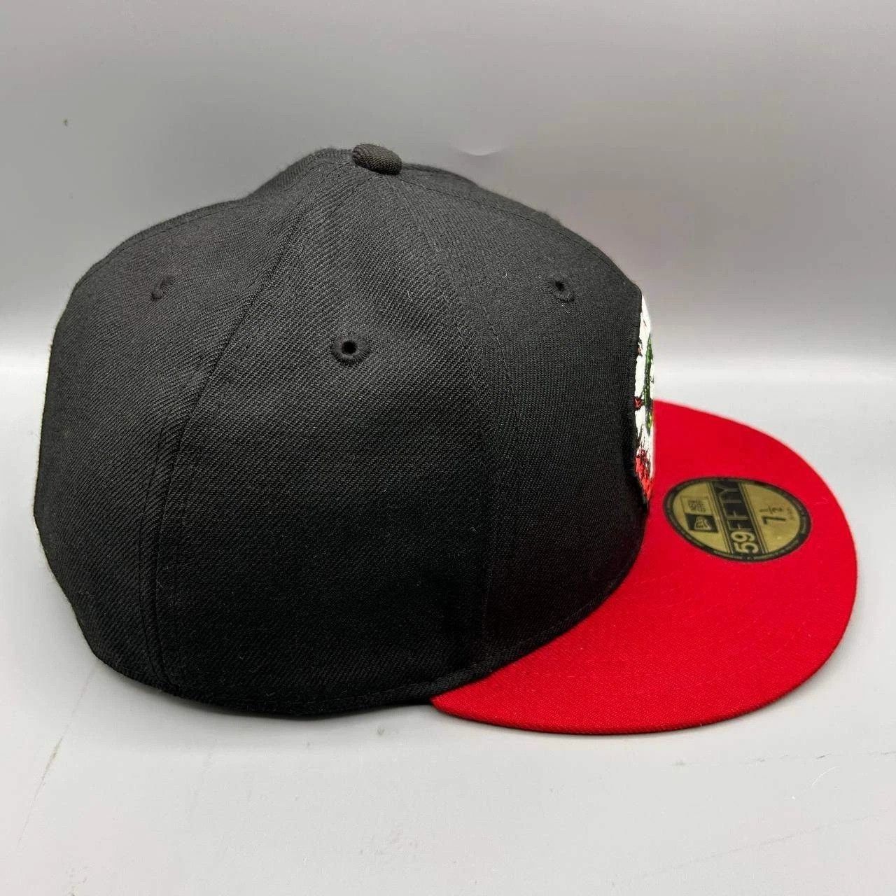 New Era Mishka Keep Watch Eyeball Hat Men 7 1/2 Black Fitted Wool Size ONE SIZE - 7 Thumbnail