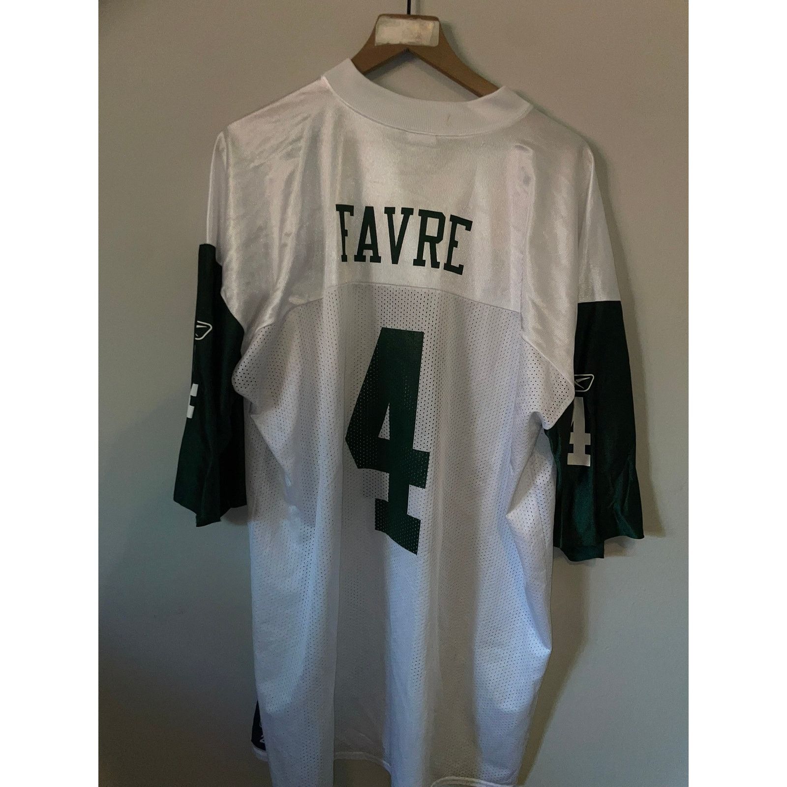 NFL New York Jets Jersey Brett Favre #4 White Green NFL 2XL XXL Size US XXL / EU 58 / 5 - 7 Thumbnail